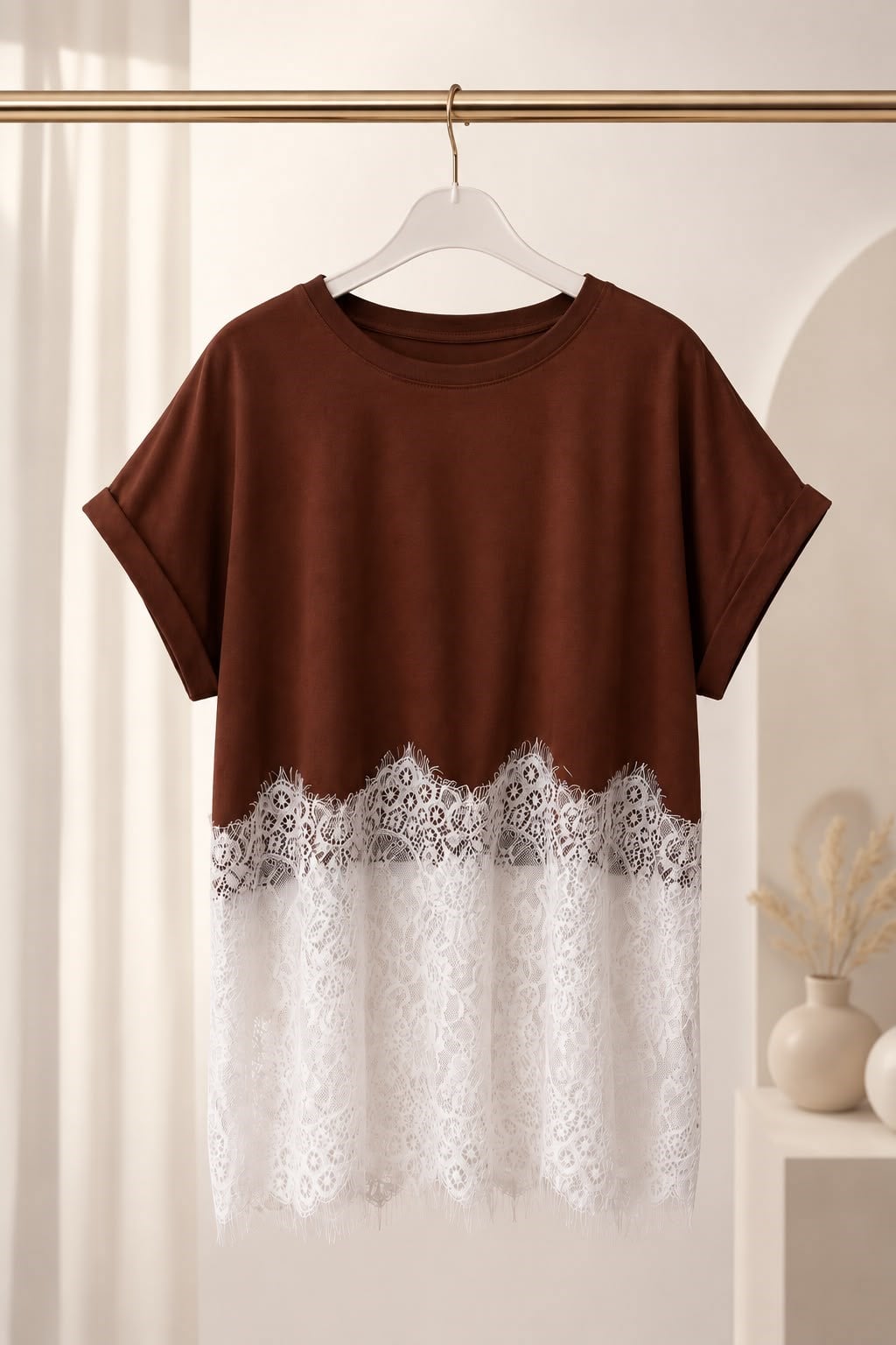 Kadın Bisiklet Yaka Eteği Dantel Detaylı Tshirt Kahverengi