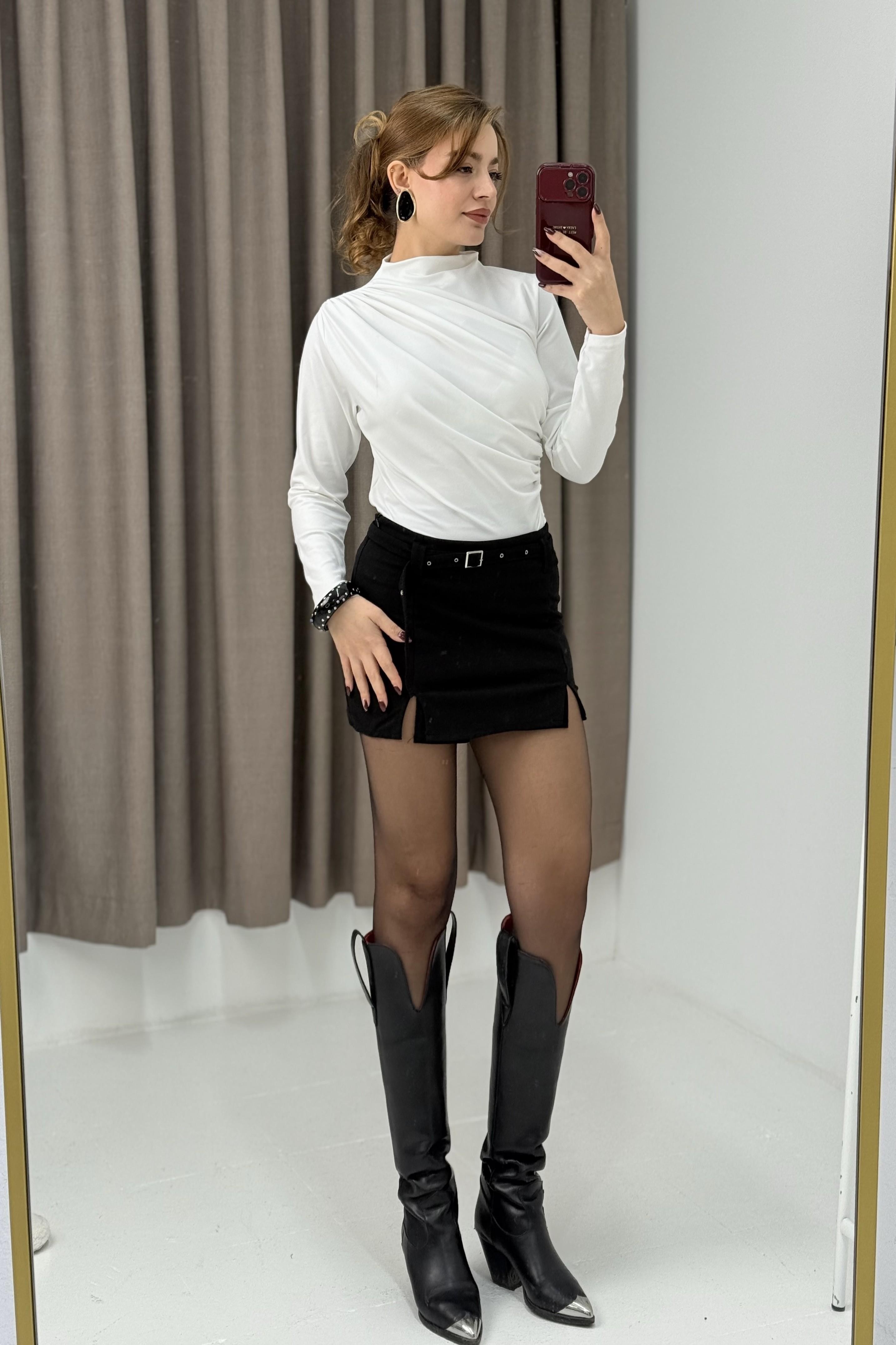 Kendinden Kemerli Yırtmaç Detaylı Şort Etek Siyah