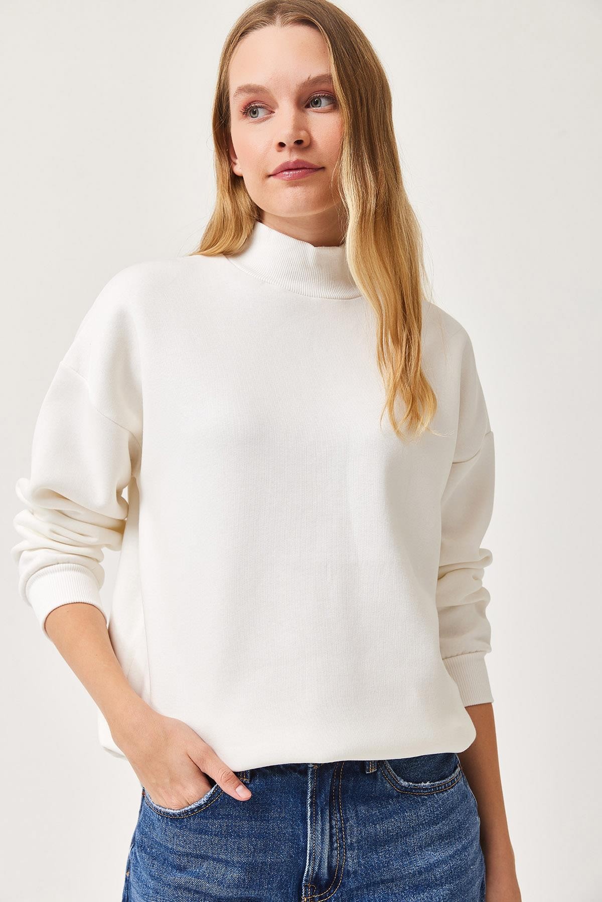 Balıkçı Yaka Şardonlu 3 ip Örme Sweatshirt Beyaz