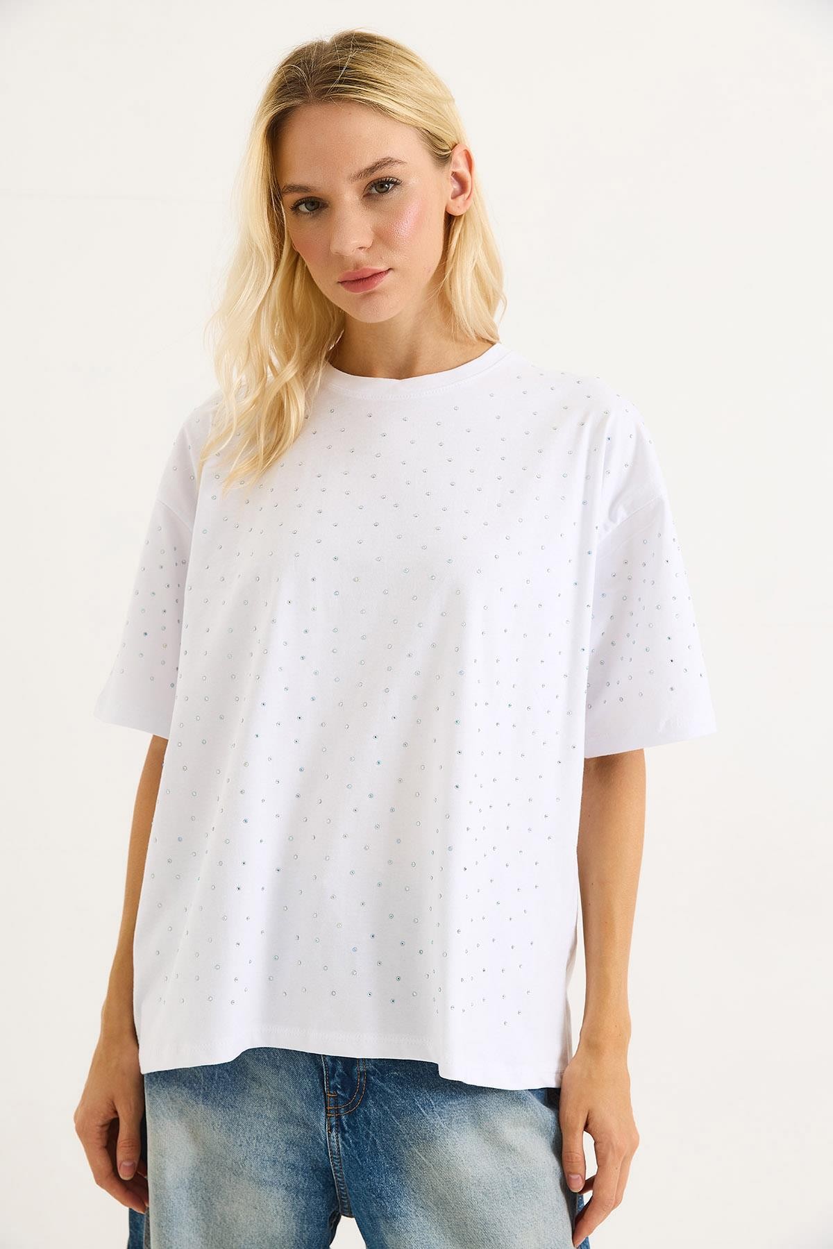 Taşlı Oversize Beyaz Tshirt