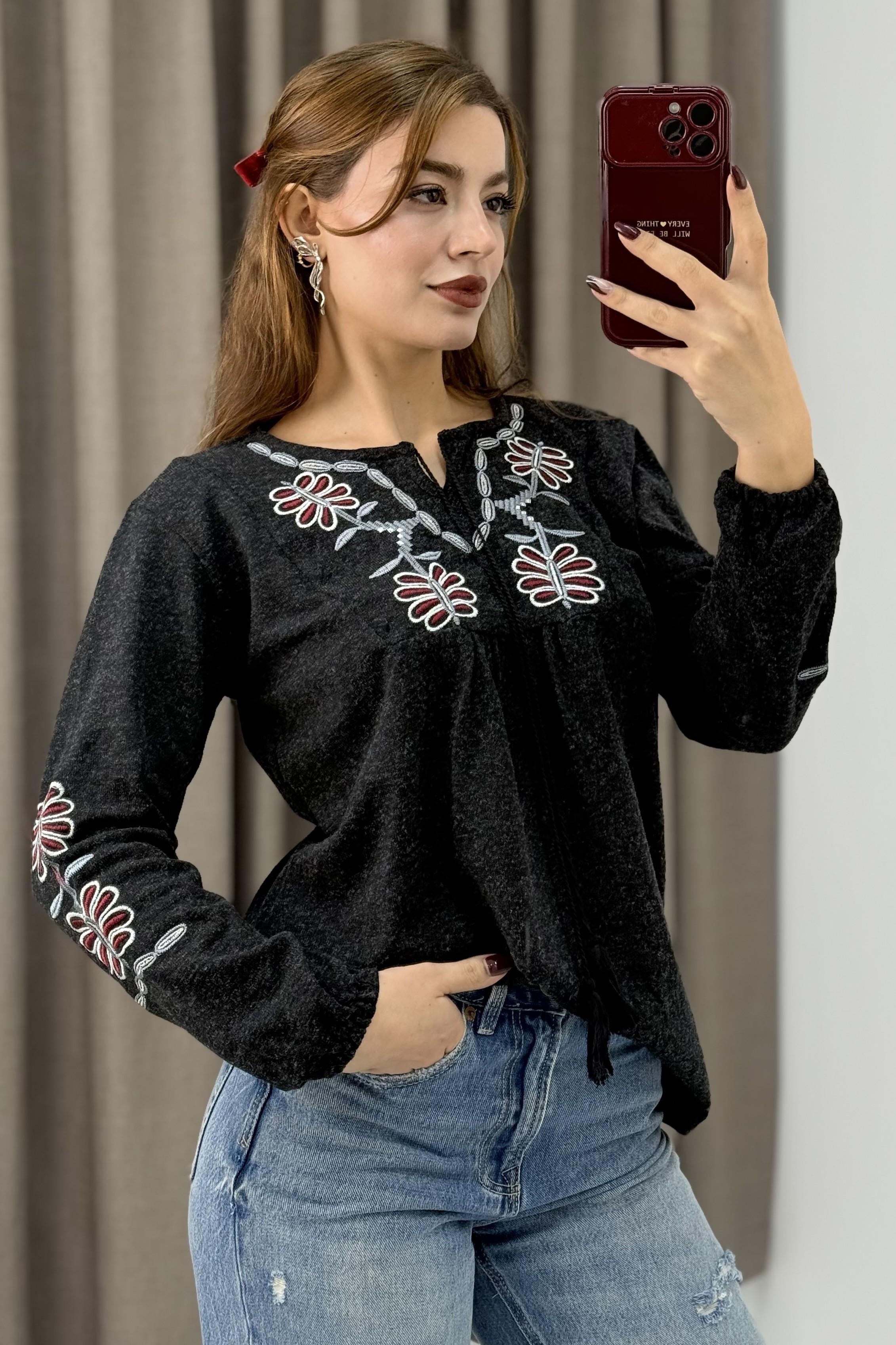 Kadın Antrasit Triko Etnik Çiçek Nakışlı Kazak