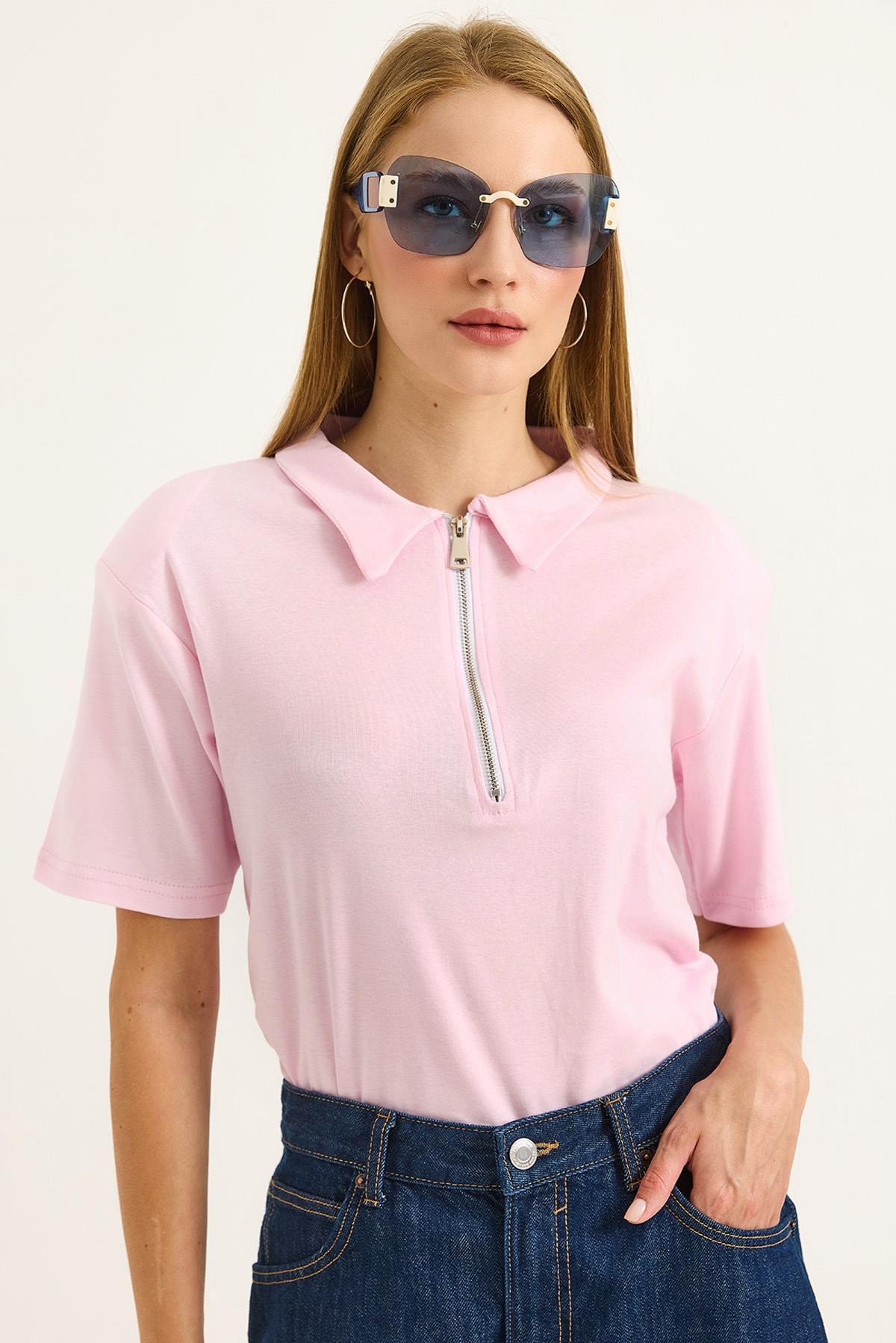 Polo Yaka Yarı Yarım Fermuarlı  Kadın Tshirt Pembe