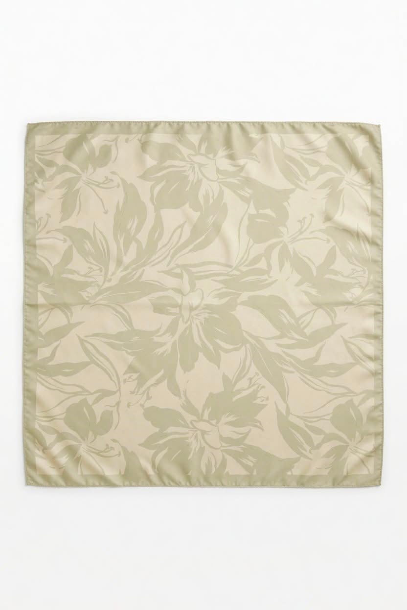 Yaprak Desenli 60X65 Ölçülü Saten Fular Açık Yeşil