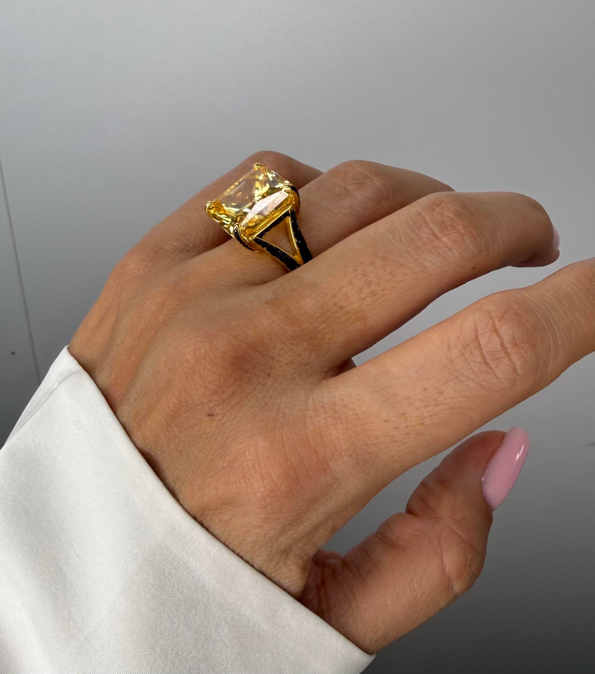 Yellow Moonlight