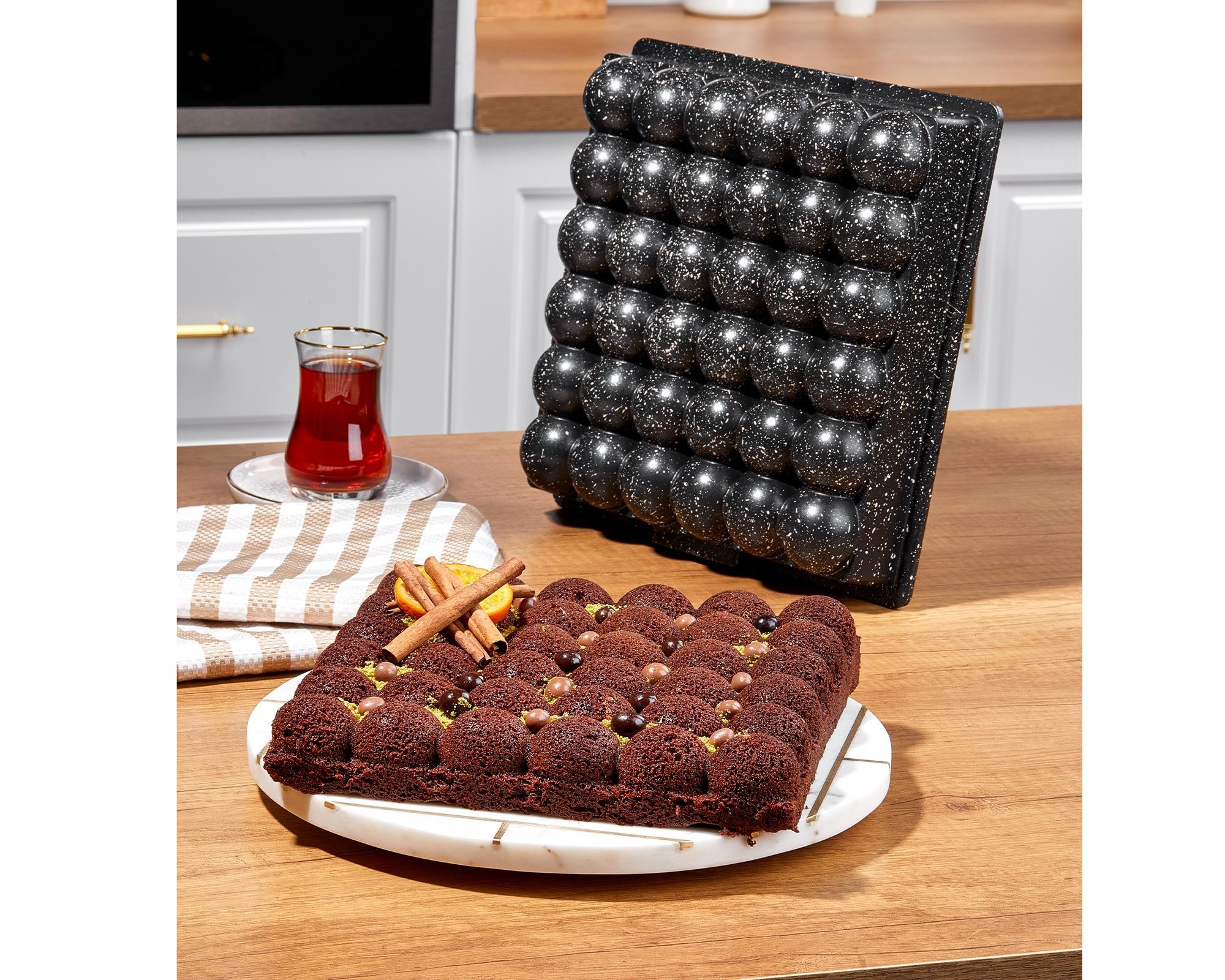 Taç Ball Döküm Kek Kalıbı Siyah