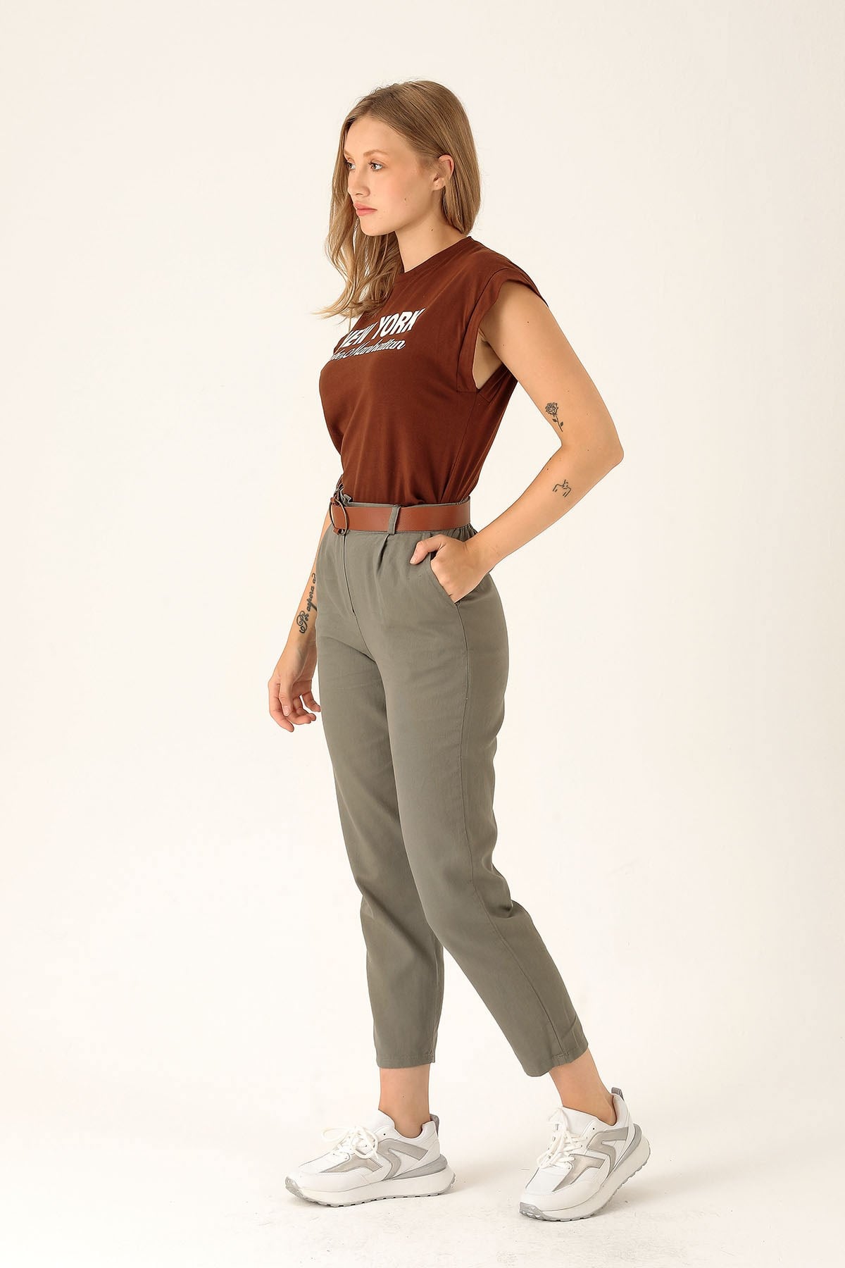 Bayan Kemer Detay Gabardin Bayan Pantolon - 5925 Olive Yeşili
