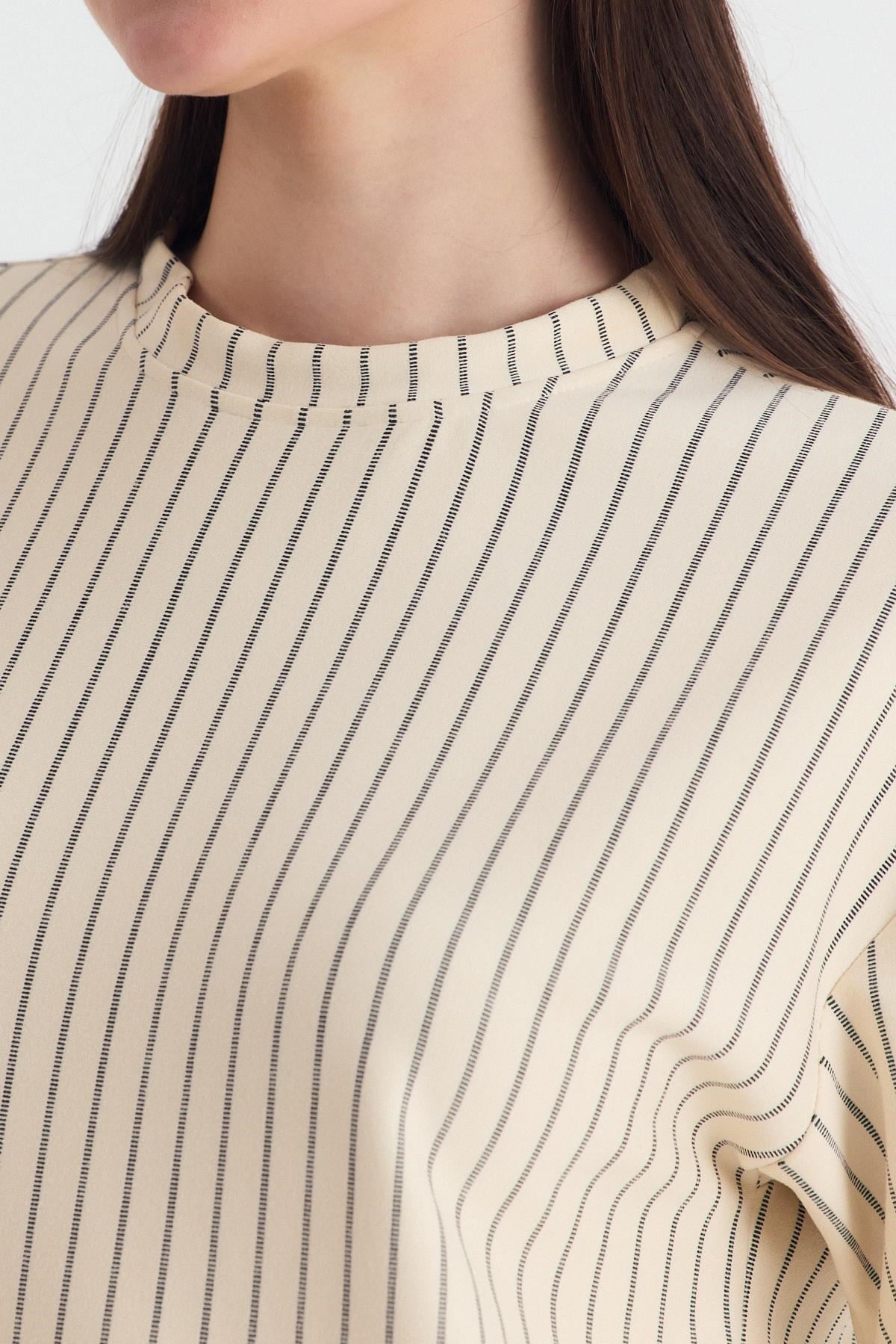 Bej Çizgili Oversize Tişört 4447A