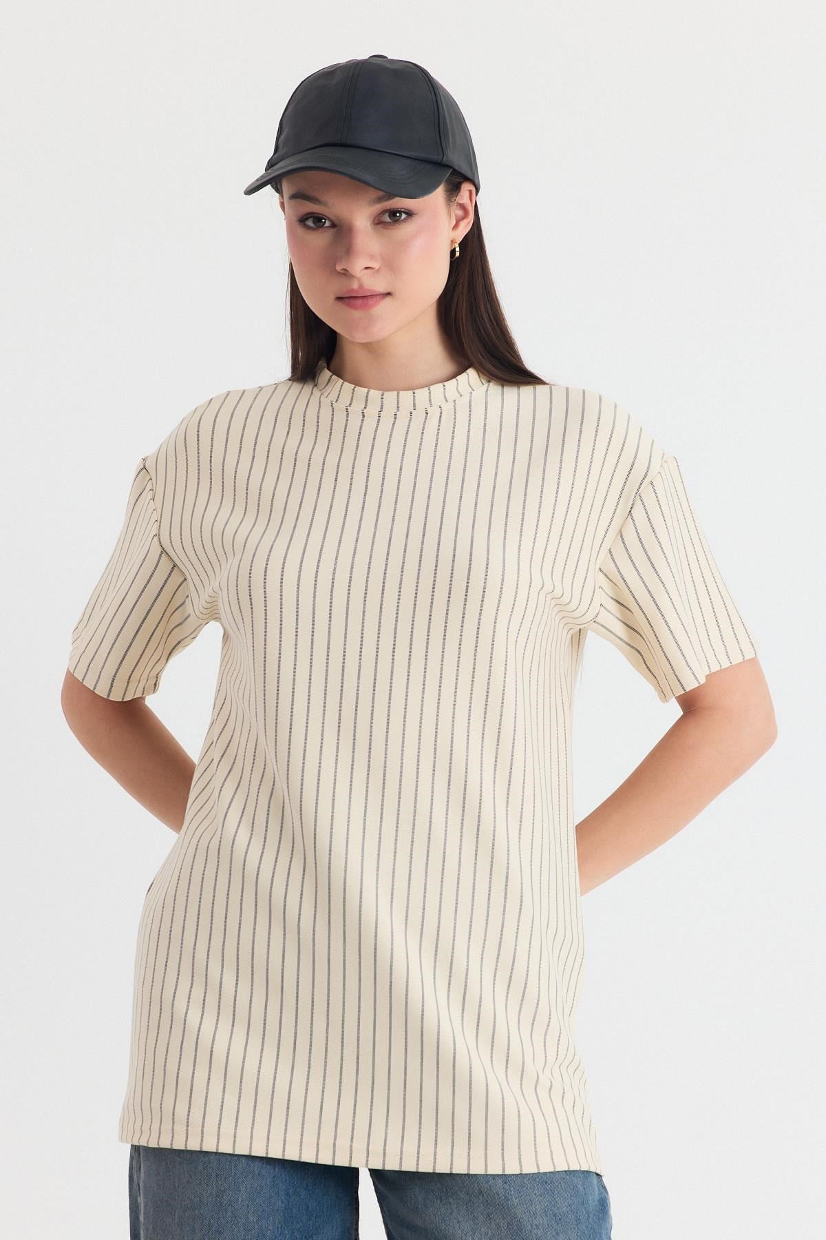 Bej Çizgili Oversize Tişört 4447A