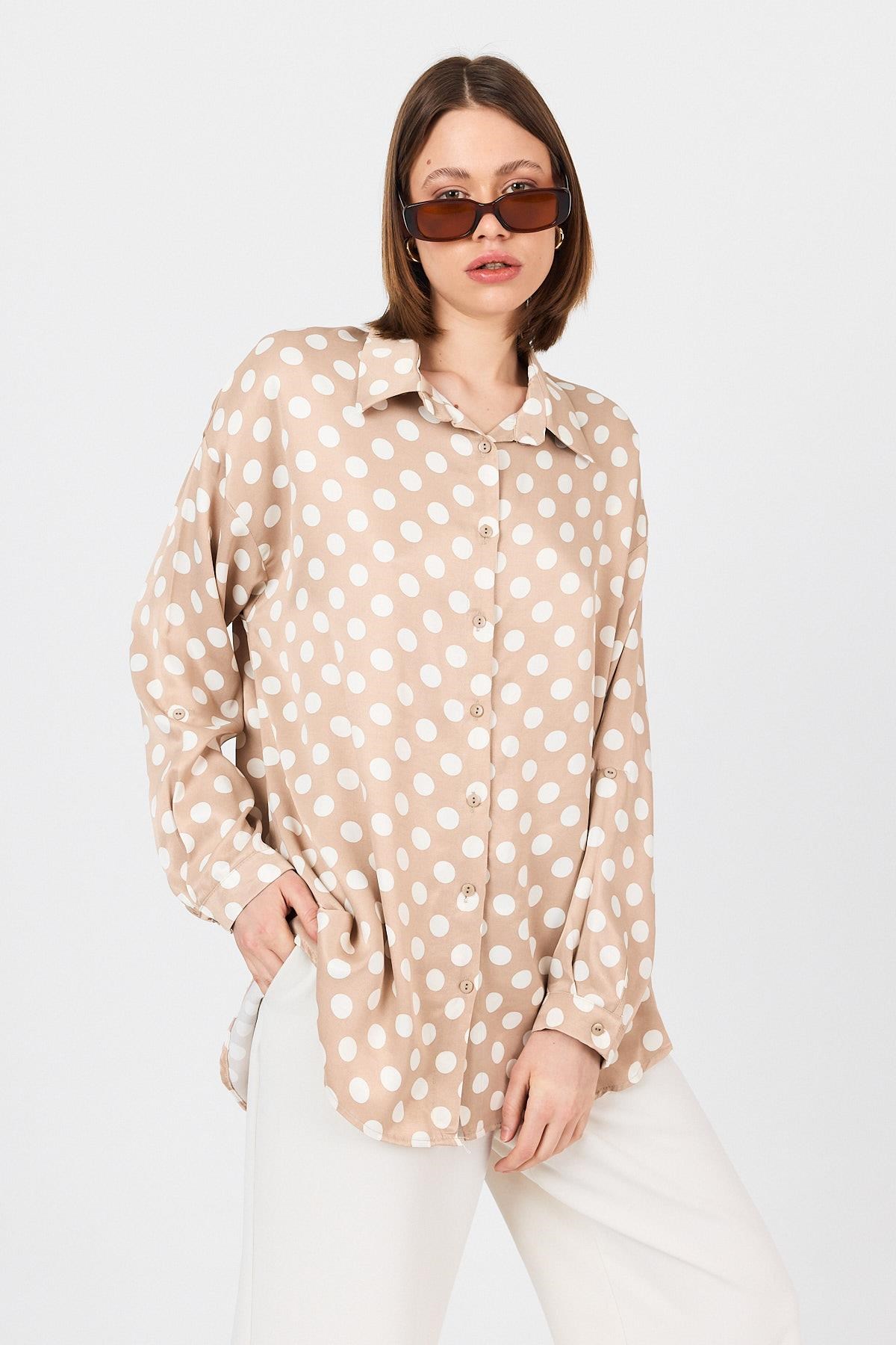 Bej Puantiye Desen Oversize Saten Gömlek 9411