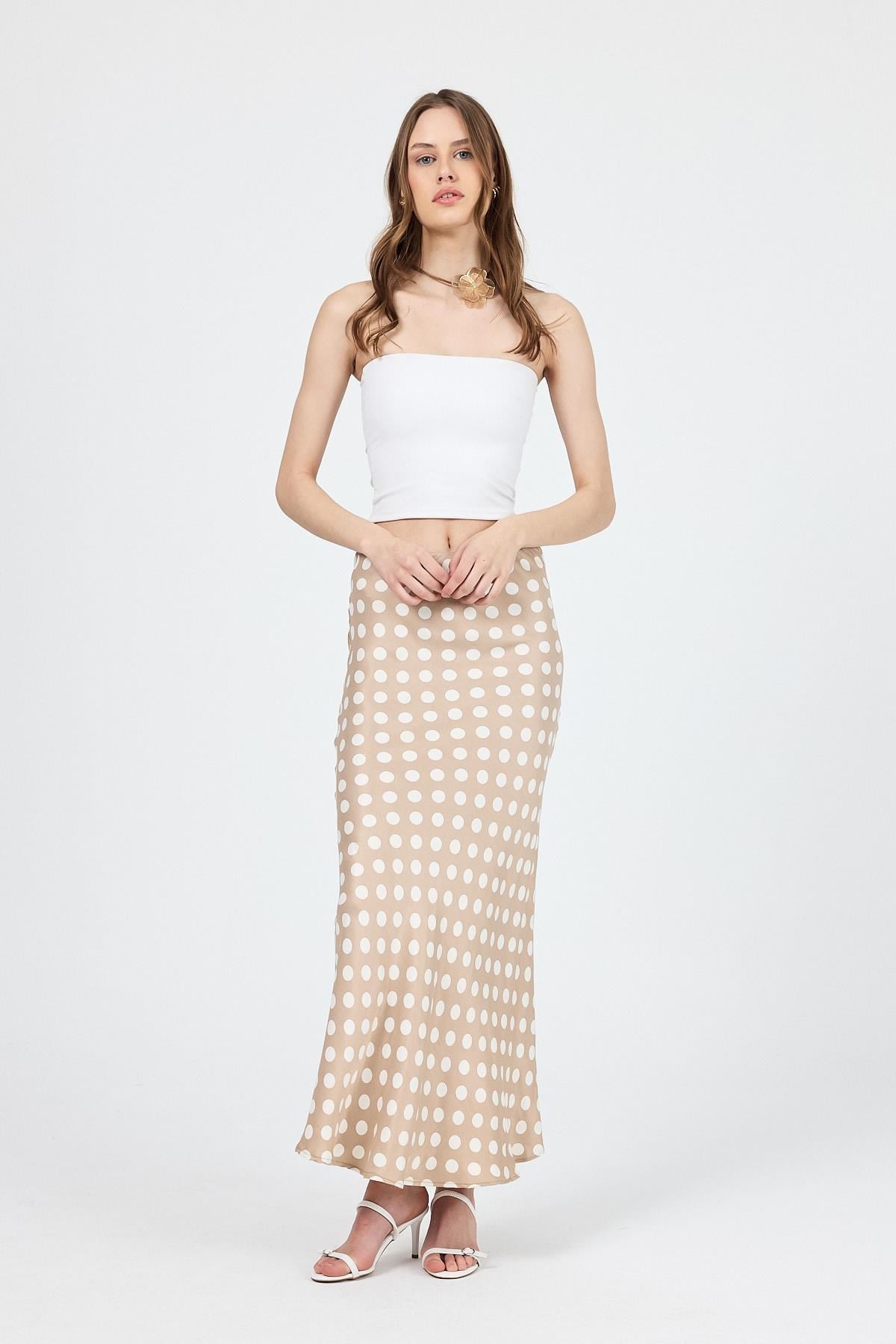 Bej Puantiye Desen Saten Midi Etek 9416
