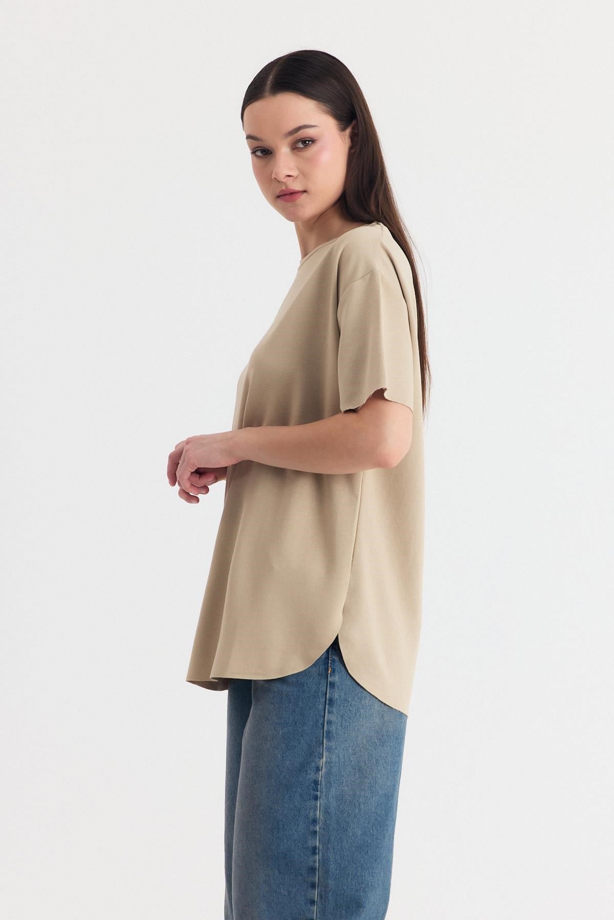 Bej Yumuşak Dokulu Esnek Premium Kumaş Lazer Kesim Oversize Tişört 1868