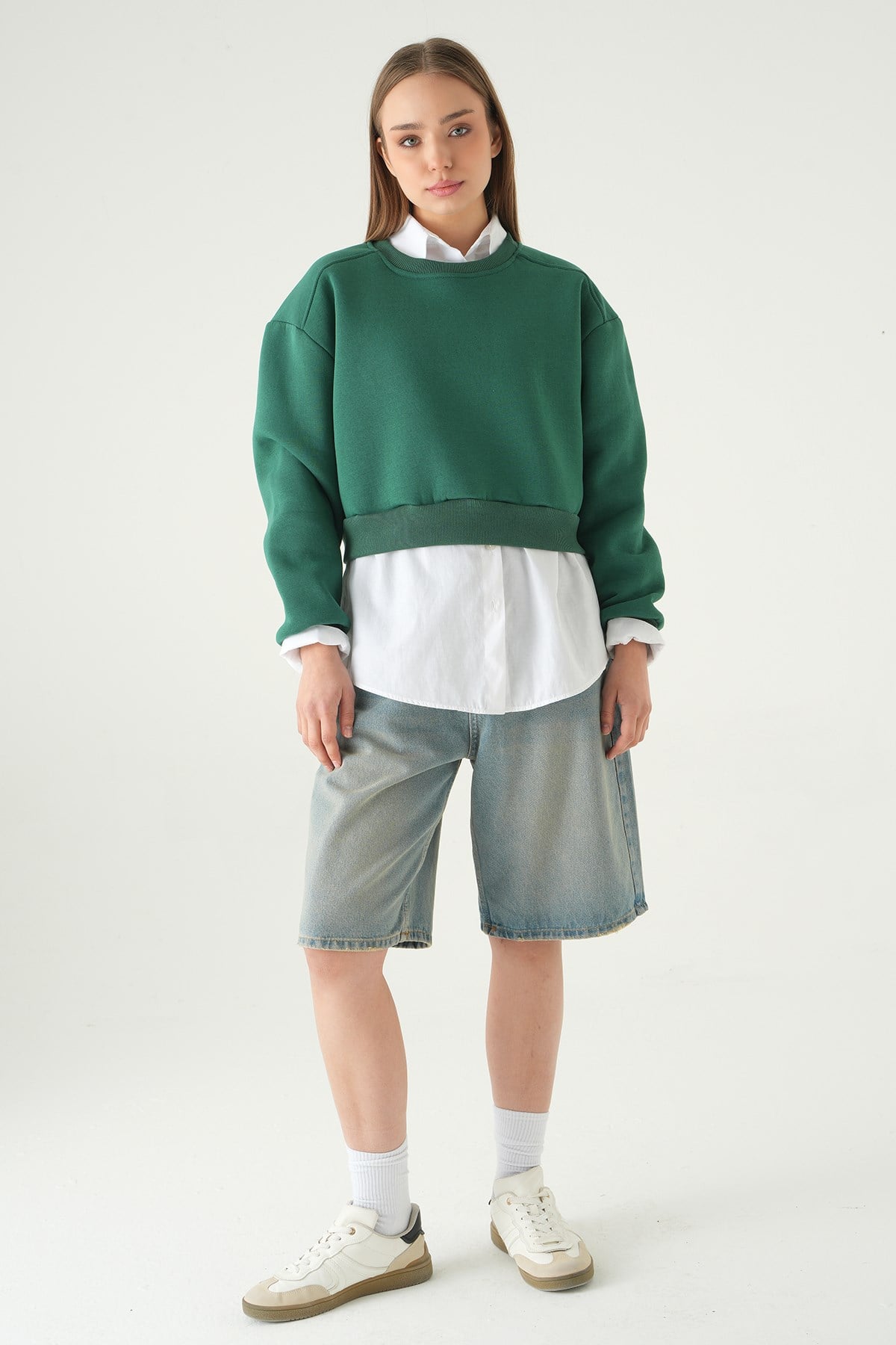 Benetton Yeşili Bisiklet Yaka Crop Sweat 9210M
