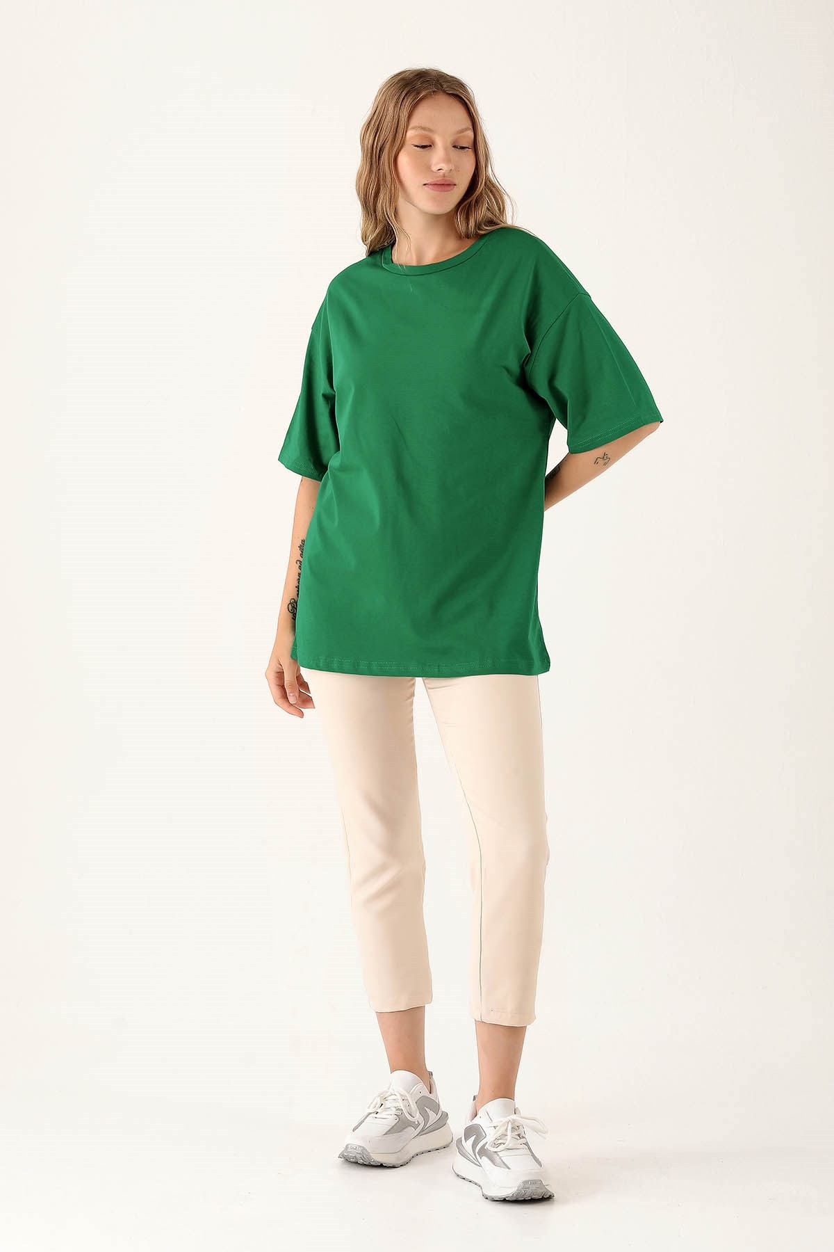 Benetton Yeşili Bisiklet Yaka Oversize Tişört 9001M