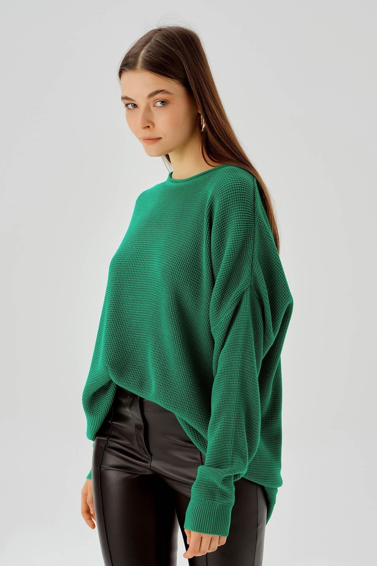 Benetton Yeşili Bisiklet Yaka Yırtmaçlı Kazak 2210