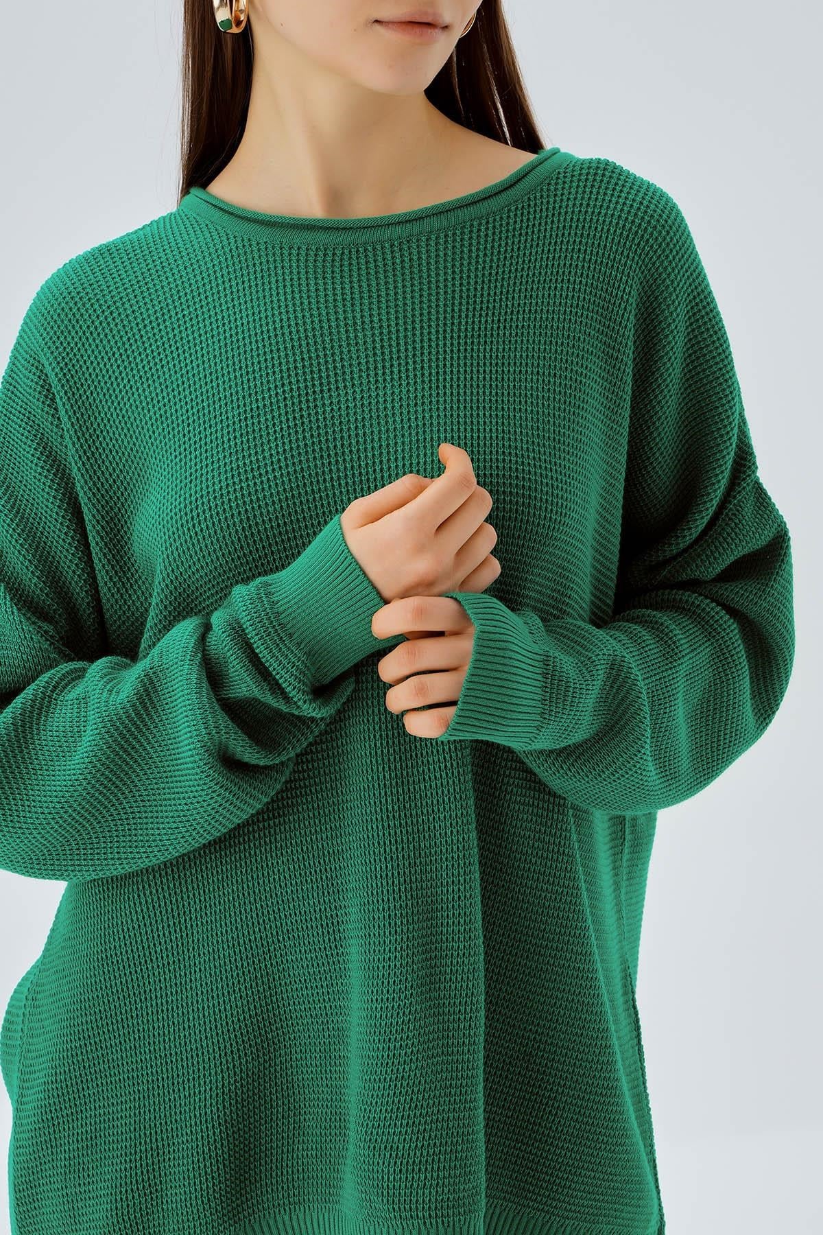 Benetton Yeşili Bisiklet Yaka Yırtmaçlı Kazak 2210
