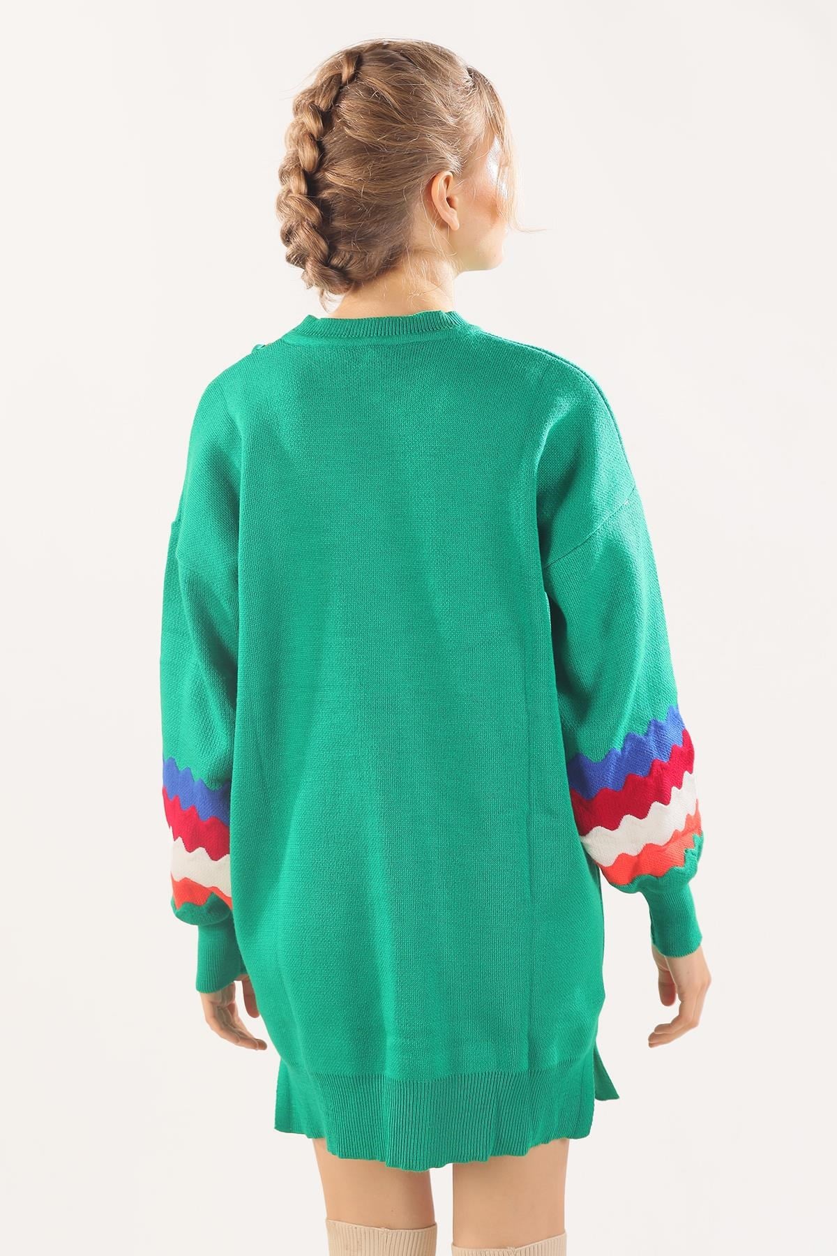 Benetton Yeşili Kolye Detay Kol Renkli Kazak 090