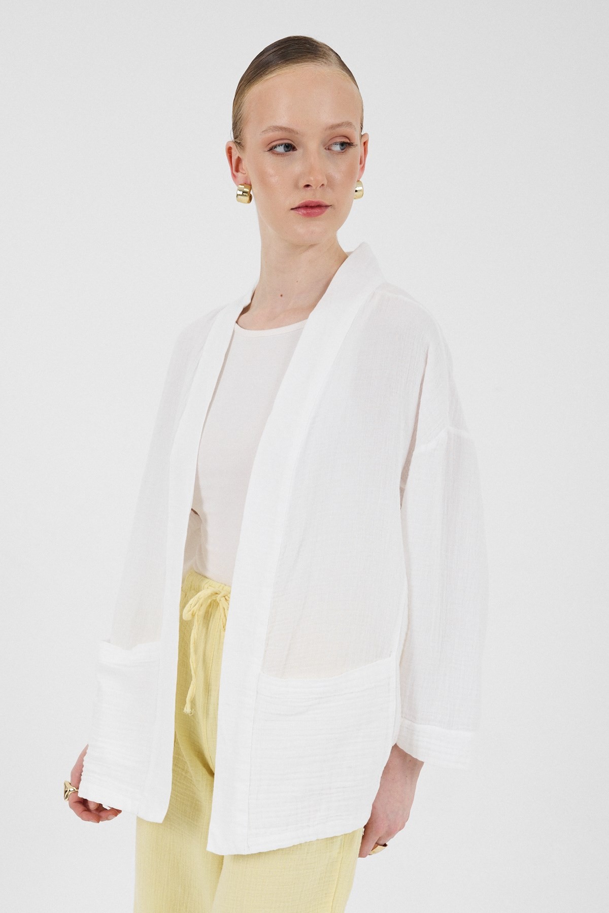 Beyaz %100 Pamuk Cepli Müslin Kimono 8065A