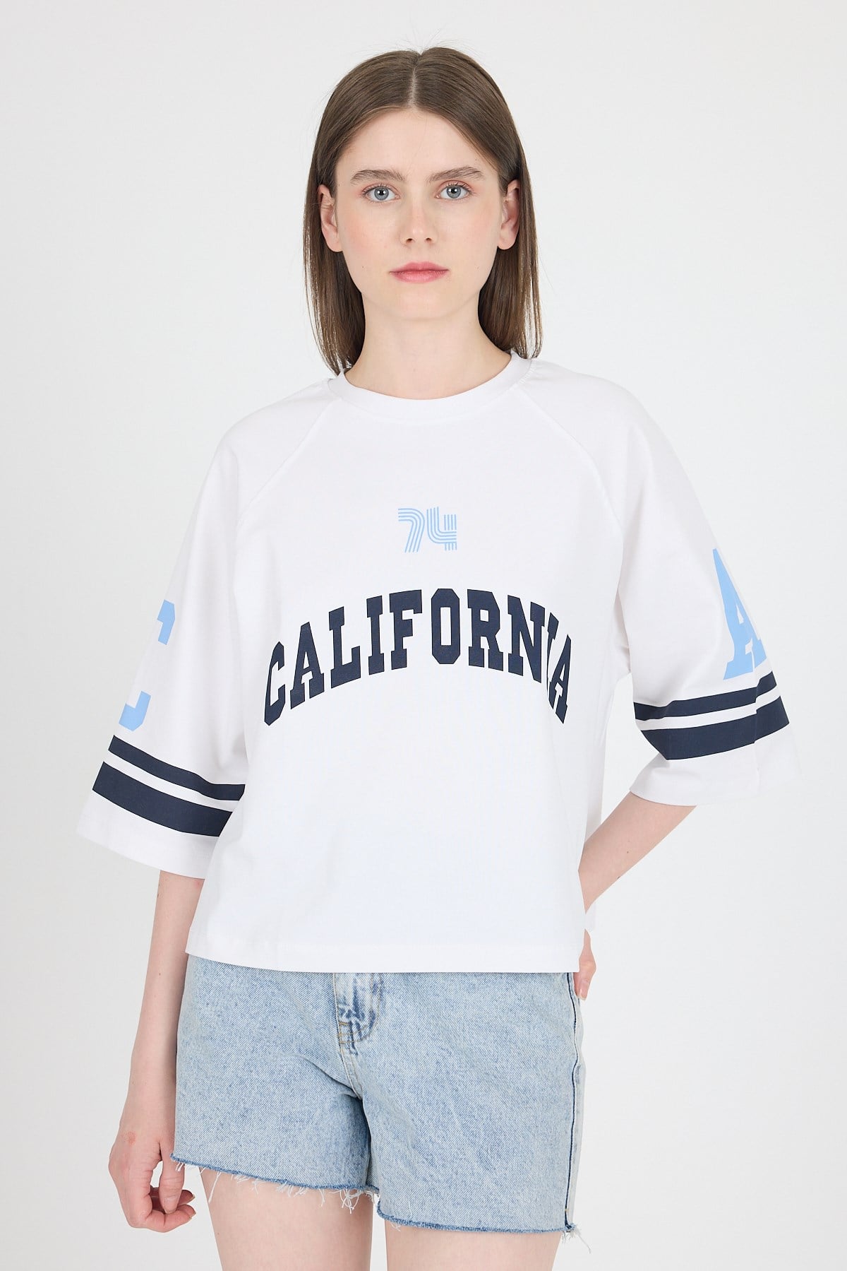 Beyaz California Baskılı Oversize Tişört 6817
