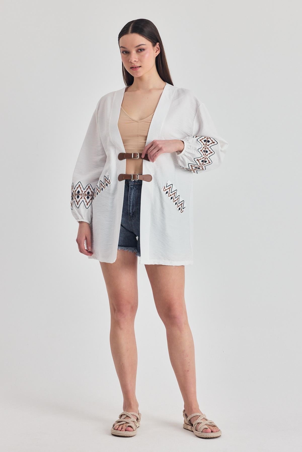 Beyaz Deri Kemer Detaylı Etnik Desenli Kimono 4363A