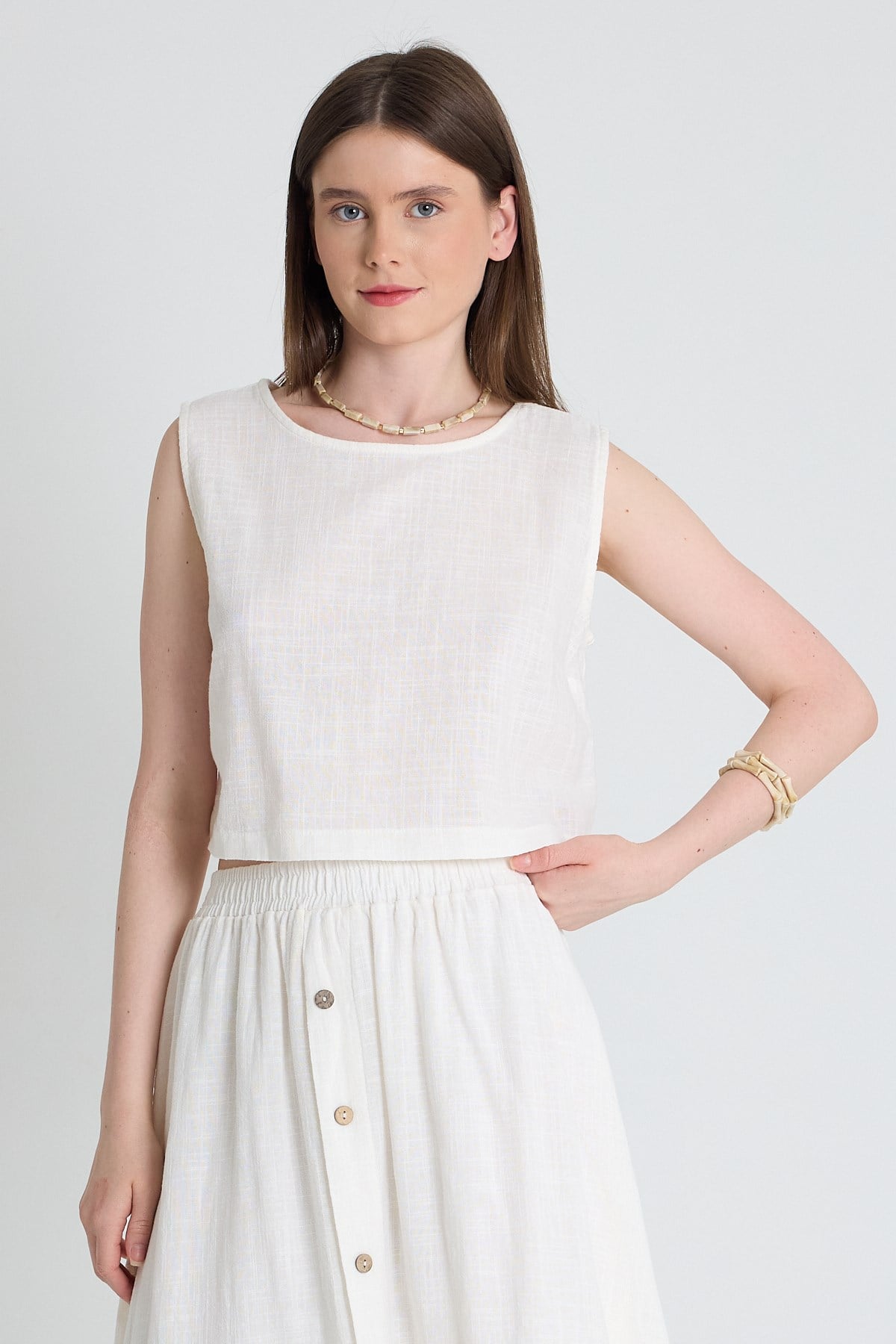 Beyaz Keten Görünümlü %100 Pamuk Kolsuz Crop Bluz 3419-1