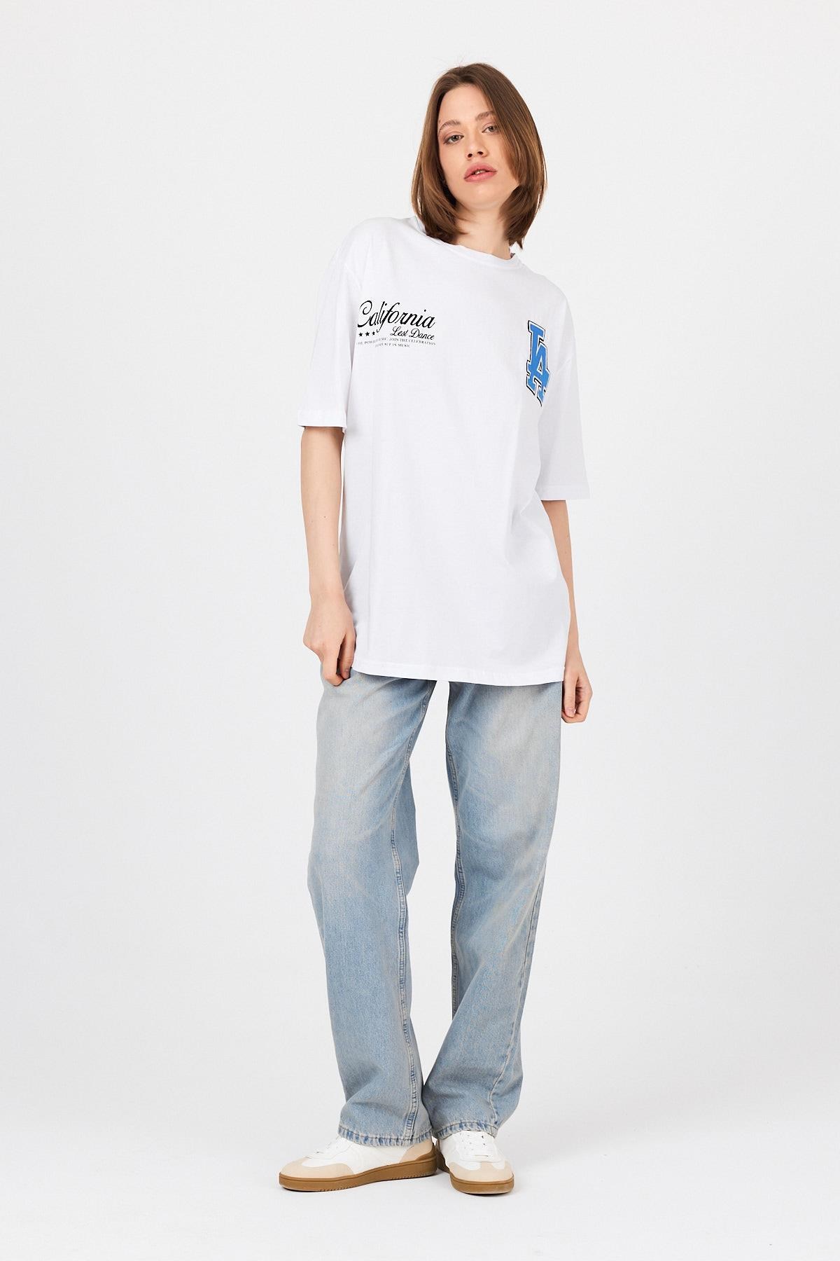 Beyaz LA  Baskılı California Yazılı Oversize Tişört 5197