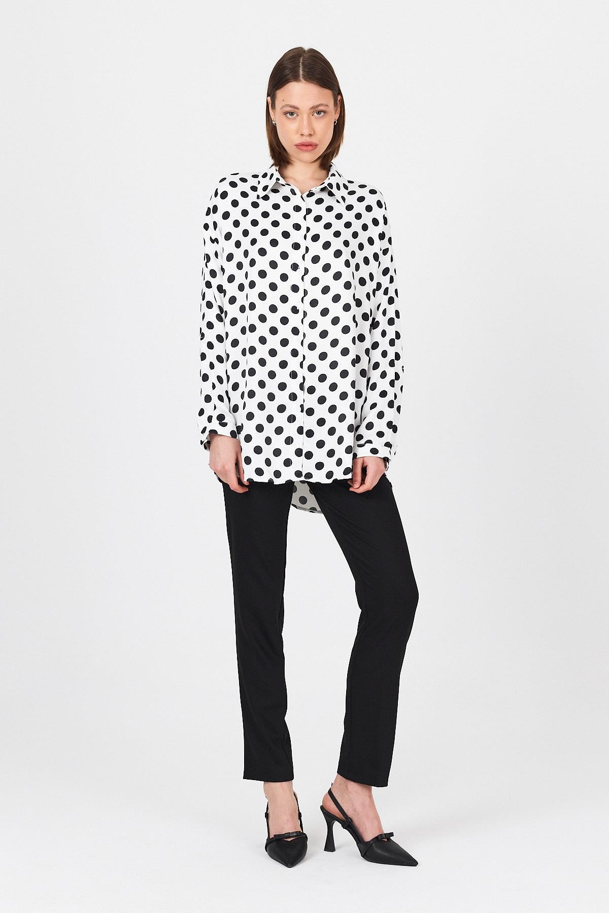 Beyaz Puantiye Desen Oversize Saten Gömlek 9411