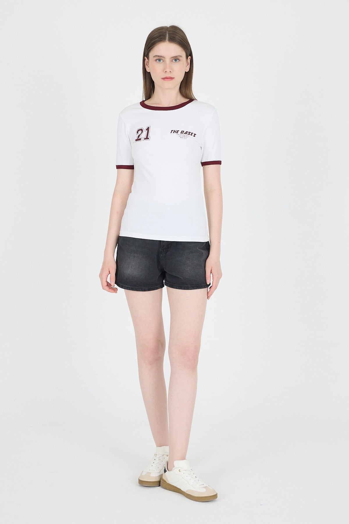 Beyaz Ribanalı Yazı Baskılı Slim Fit Tişört 5981