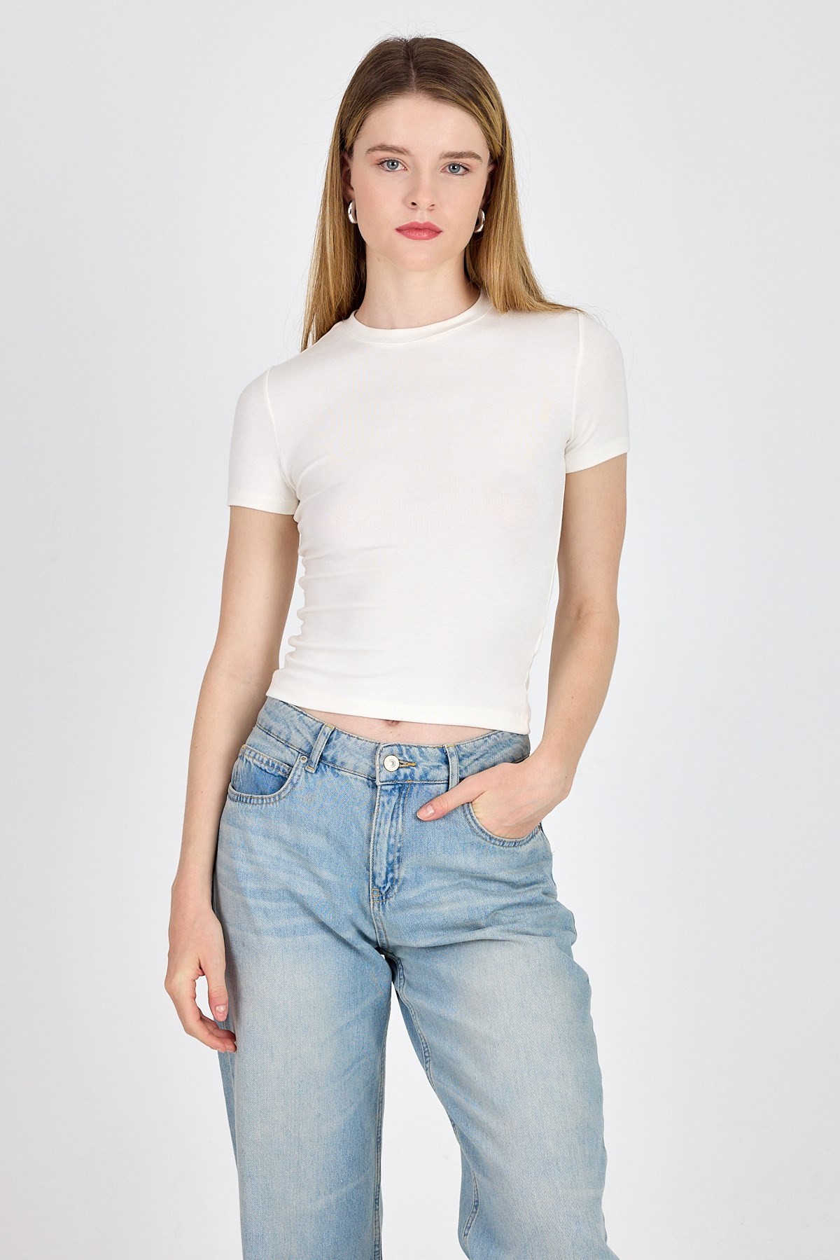 Beyaz Viskoz/Yumuşak Kumaş Slim Fit Tişört 1468