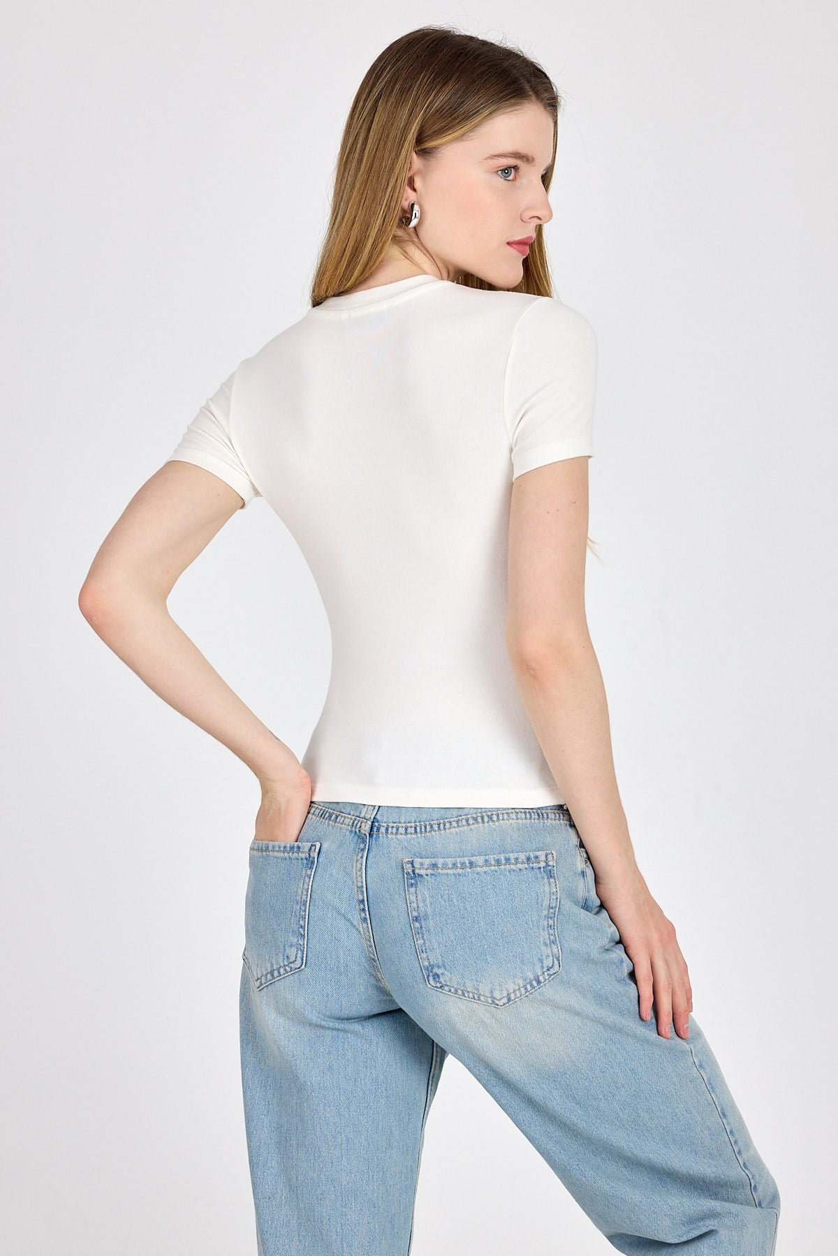 Beyaz Viskoz/Yumuşak Kumaş Slim Fit Tişört 1468