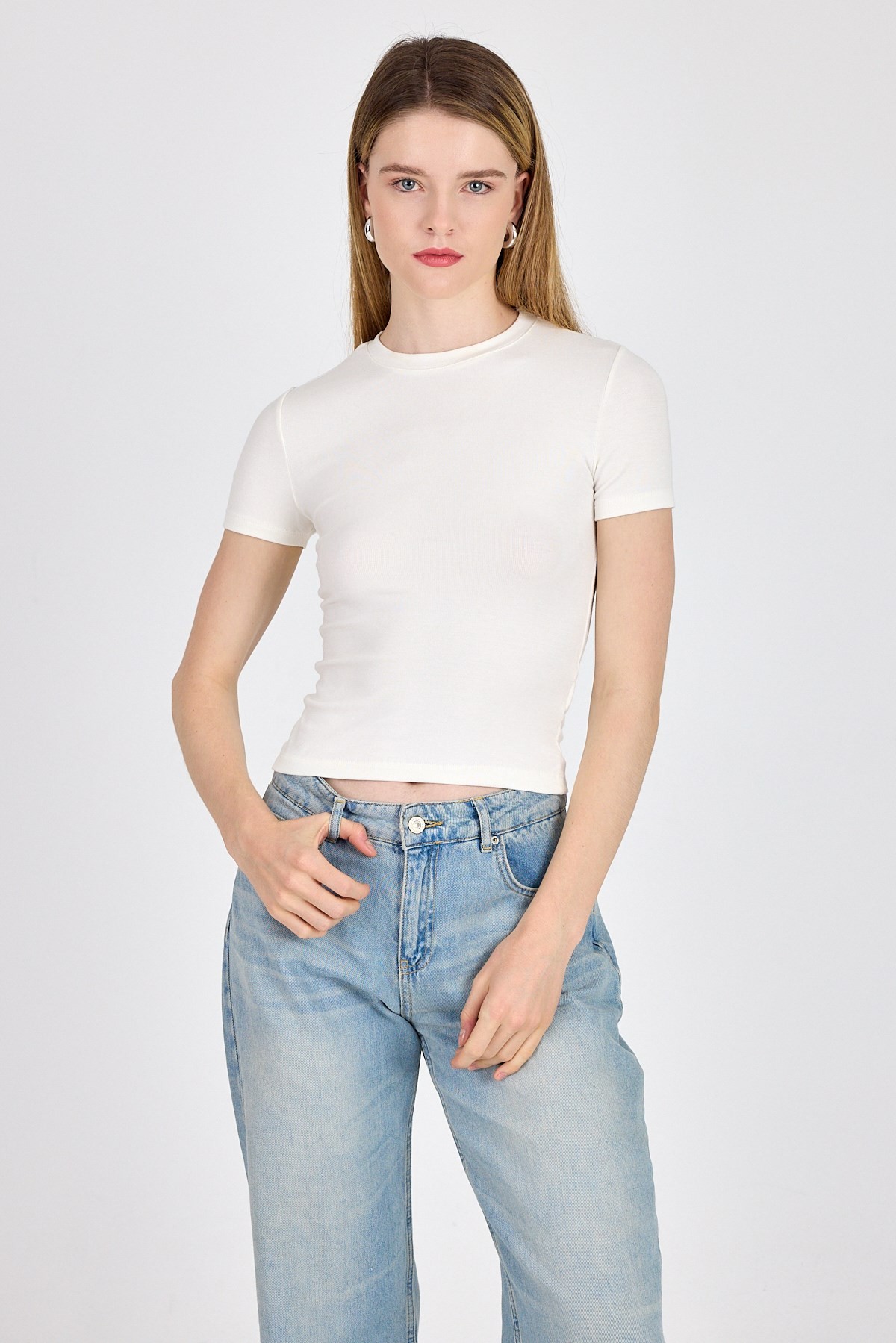 Beyaz Viskoz/Yumuşak Kumaş Slim Fit Tişört 1468
