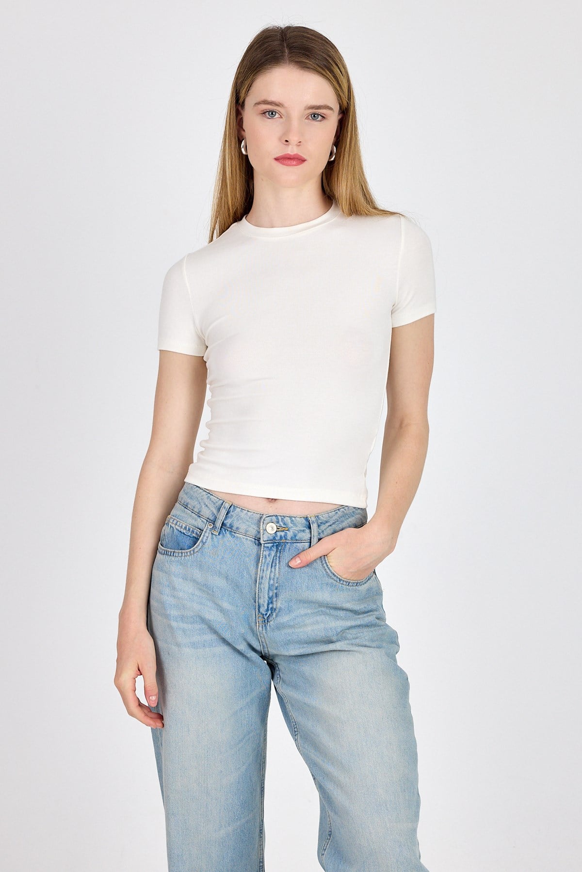Beyaz Viskoz/Yumuşak Kumaş Slim Fit Tişört 1468