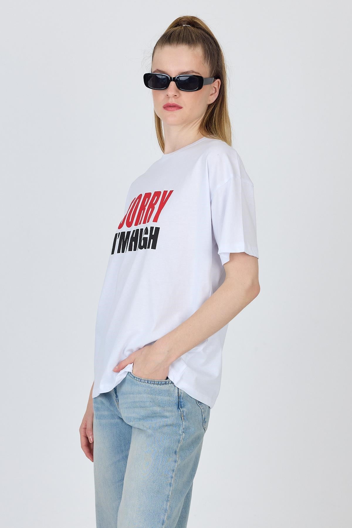 Beyaz Yazı Baskılı %100 Pamuk Oversize Tişört 2150-7M