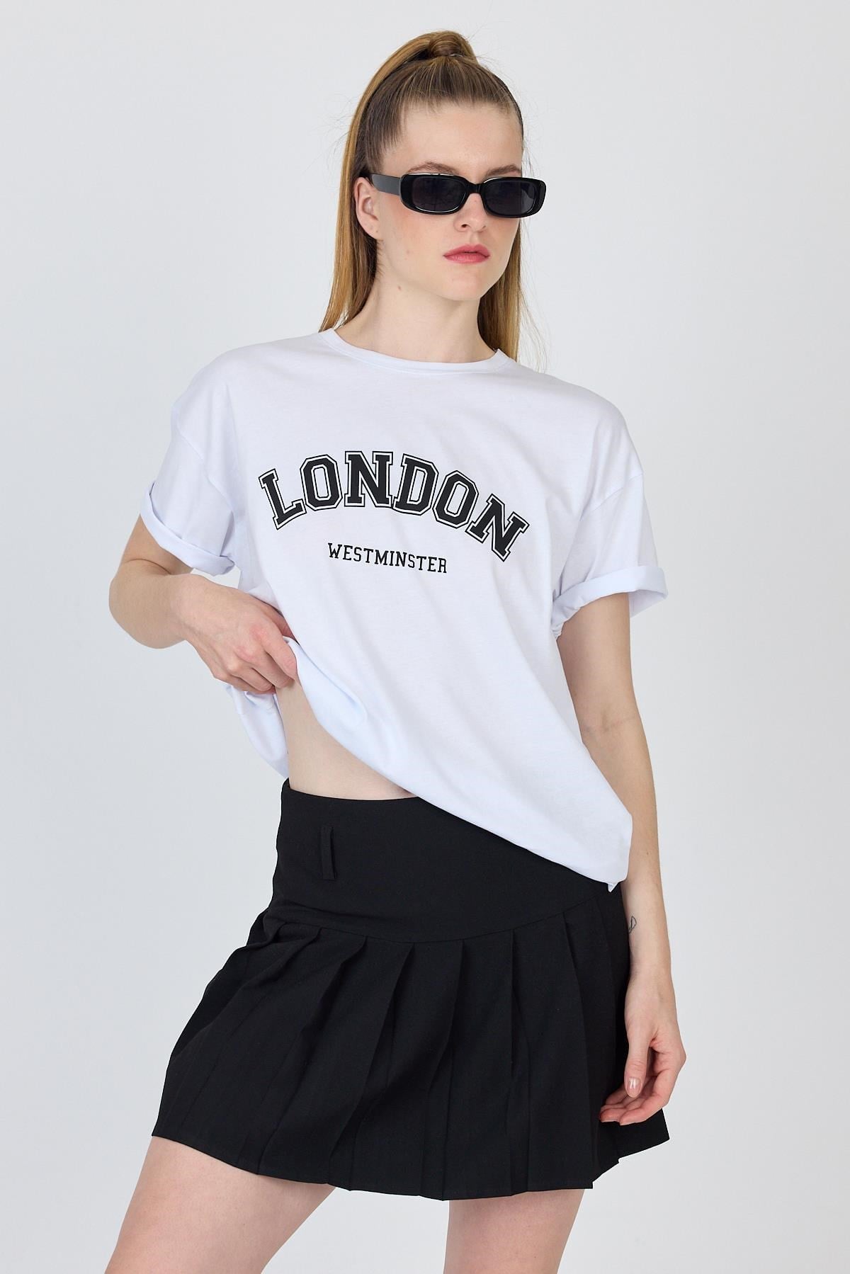 Beyaz Yazı Baskılı %100 Pamuk Oversize Tişört 2150-9M