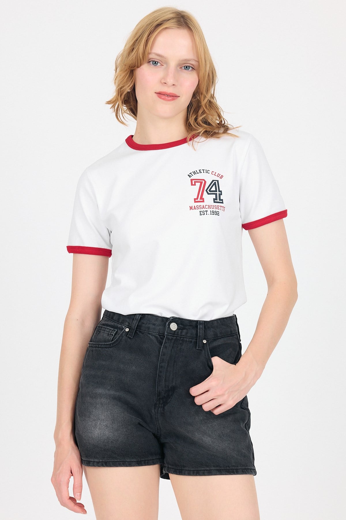 Beyaz Yazı Baskılı Regular Fit Ribana Detaylı Tişört 6325