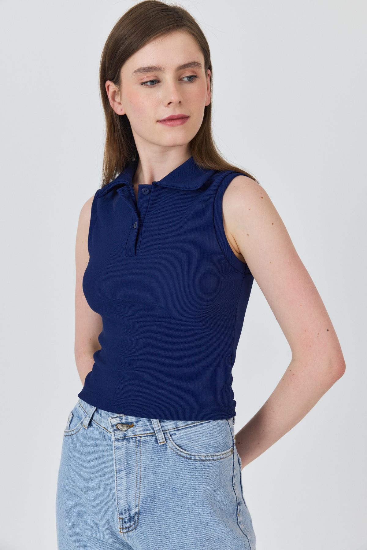 Bluz-Laci Düğmeli Polo Yaka Sıfır Kol Örme Bluz 2219-rulem