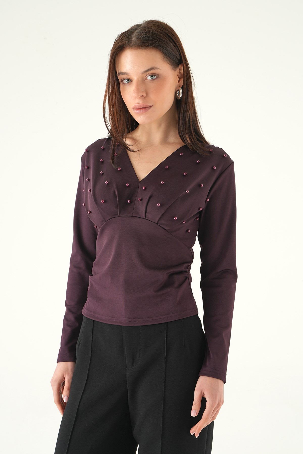 Bluz-V Yaka Ön İncili Bluz 8391A Mürdüm -rulem