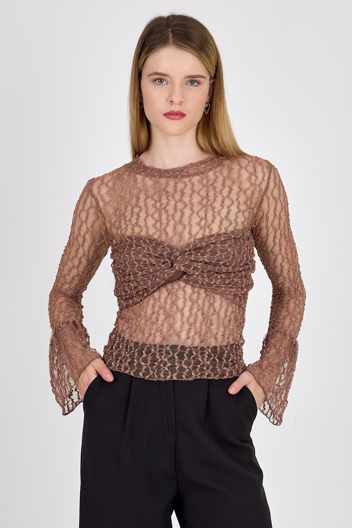 Bluz-Vizon Göğüs Detaylı Transparan Dantel Bluz 251109-rulem