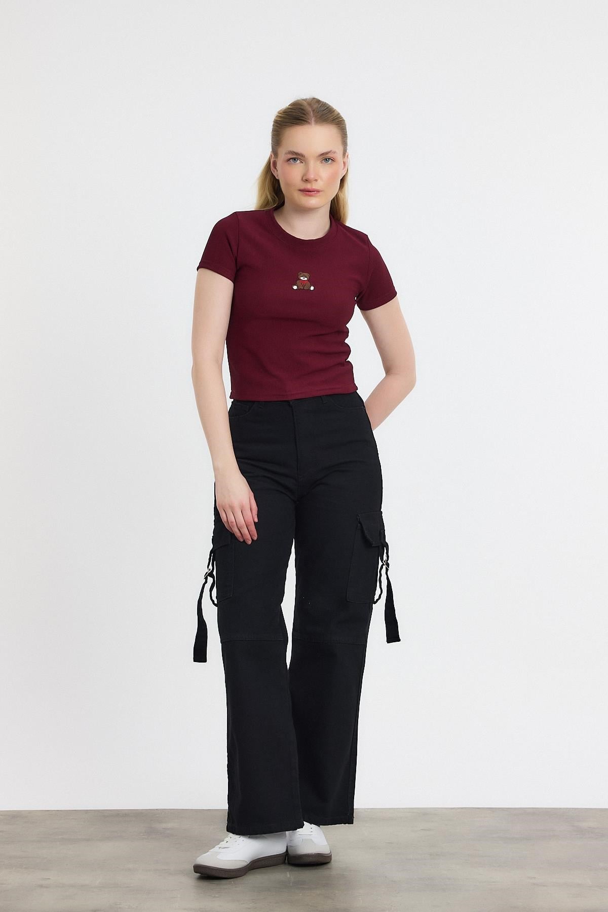 Bordo Ayıcık Nakışlı Kısa Kol Bluz 2199