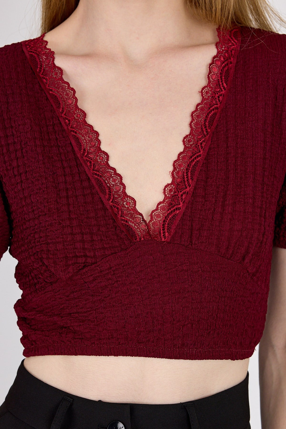 Bordo Dantel Detaylı Bürümcük Kumaş Crop Bluz 2231