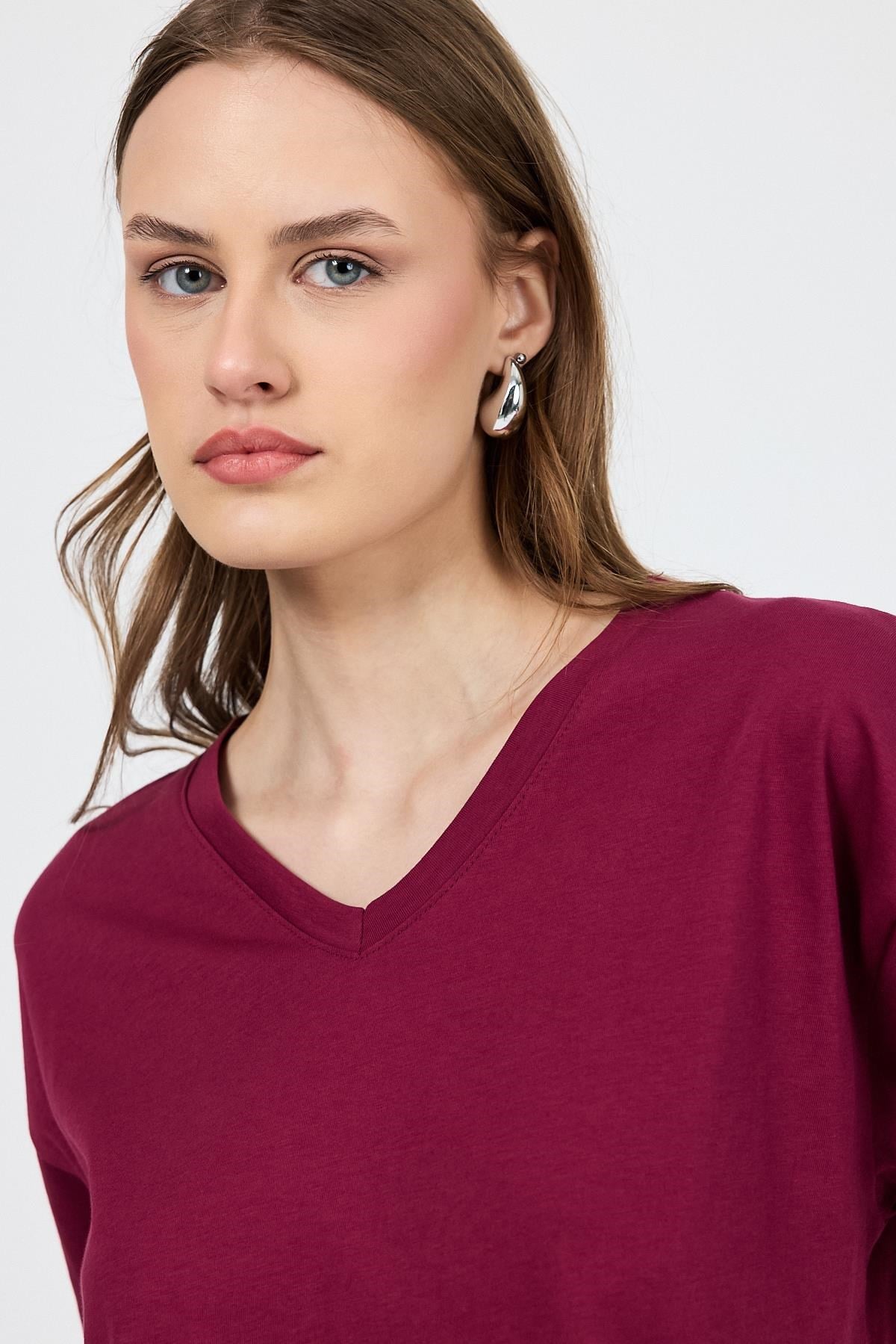 Bordo V Yaka %100 Pamuk Comfort Fit Tişört 2143M