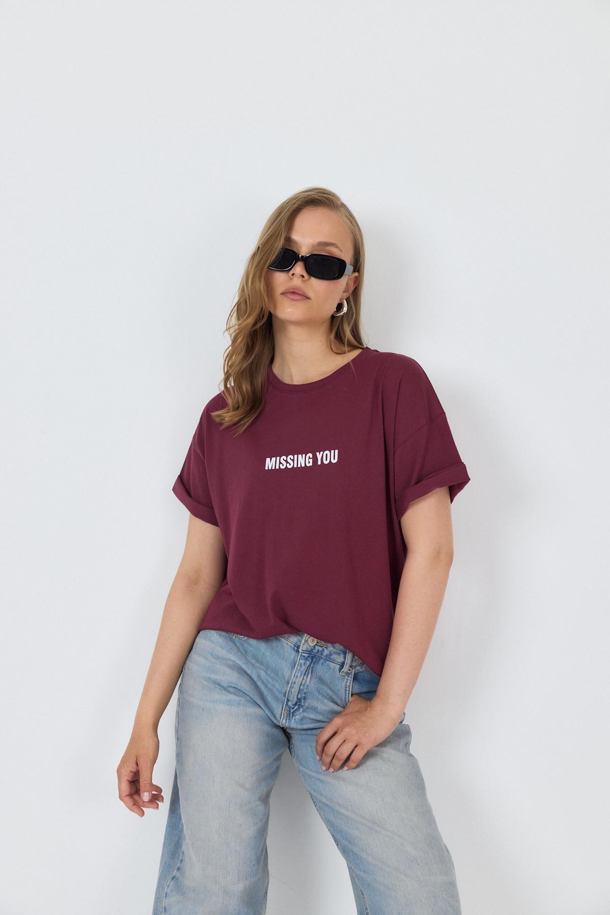 Bordo Yazı Baskılı Pamuklu Oversize Tişört 2150-6M