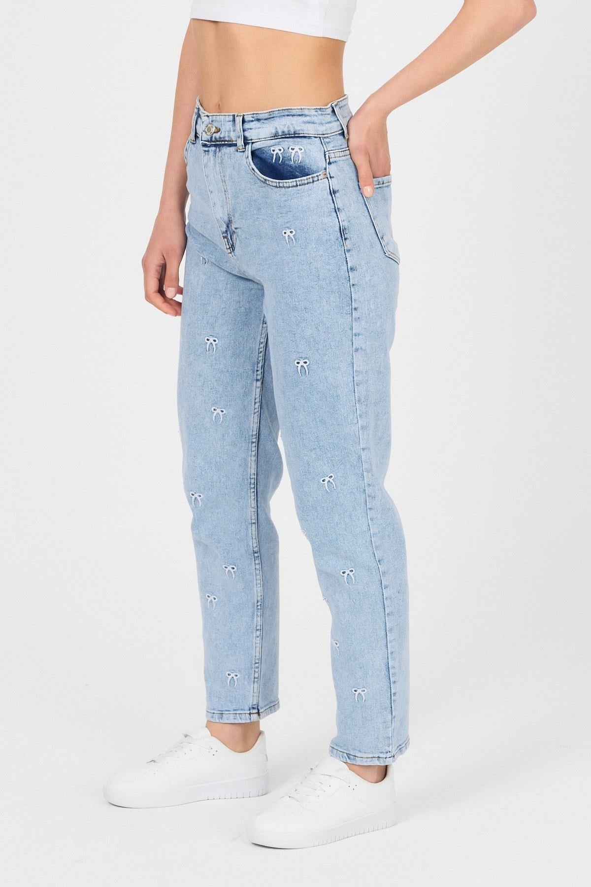Buzkar Fiyonk İşlemeli Boyfriend Jean 2229