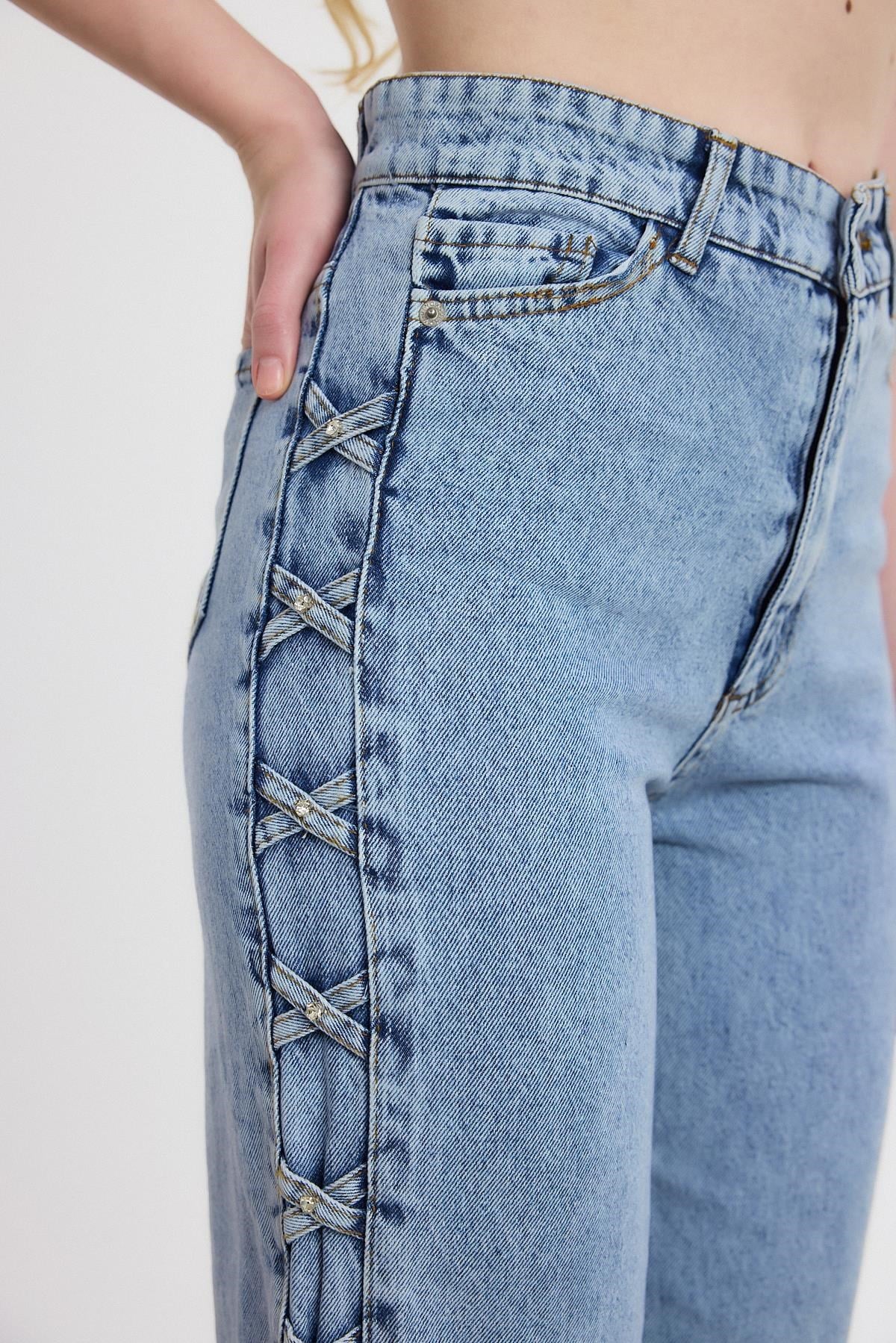 Buzkar Yanı Çapraz Köprülü Taşlı Jean 11139