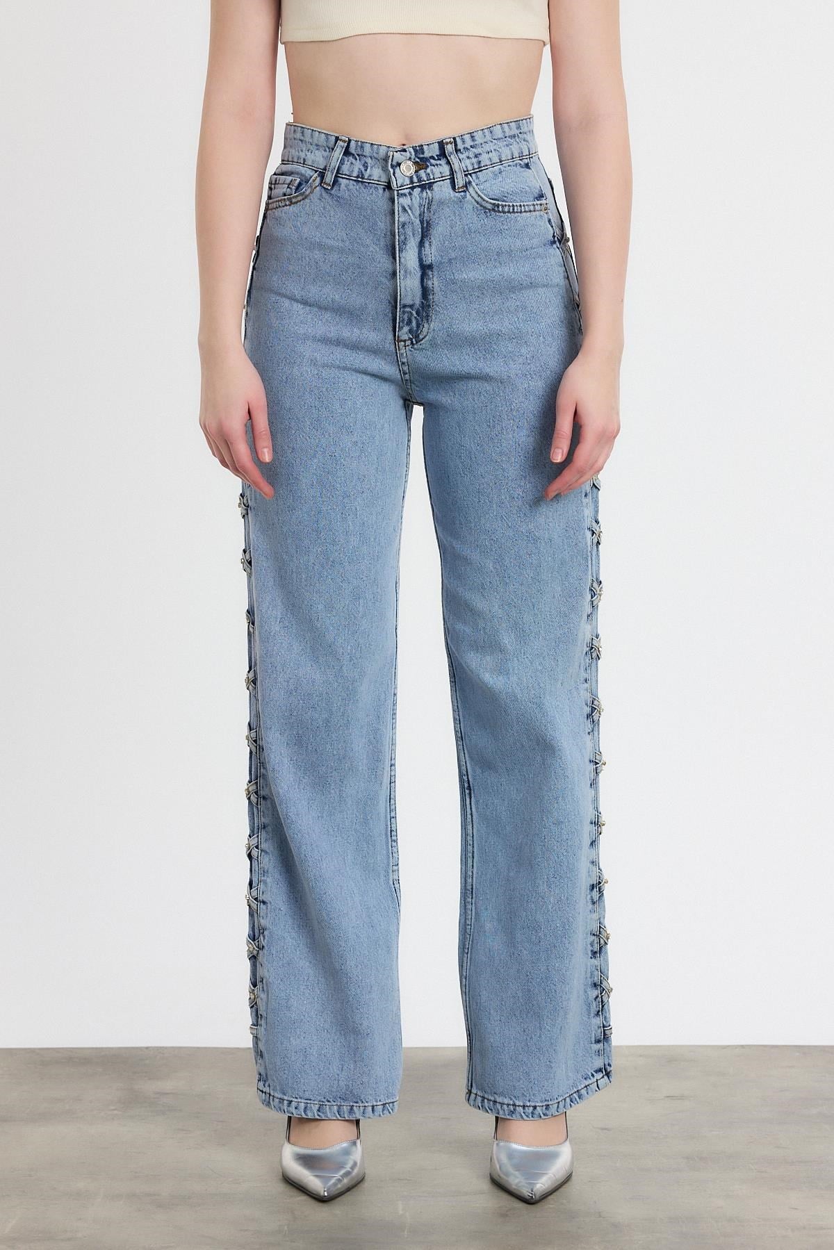 Buzkar Yanı Çapraz Köprülü Taşlı Jean 11139