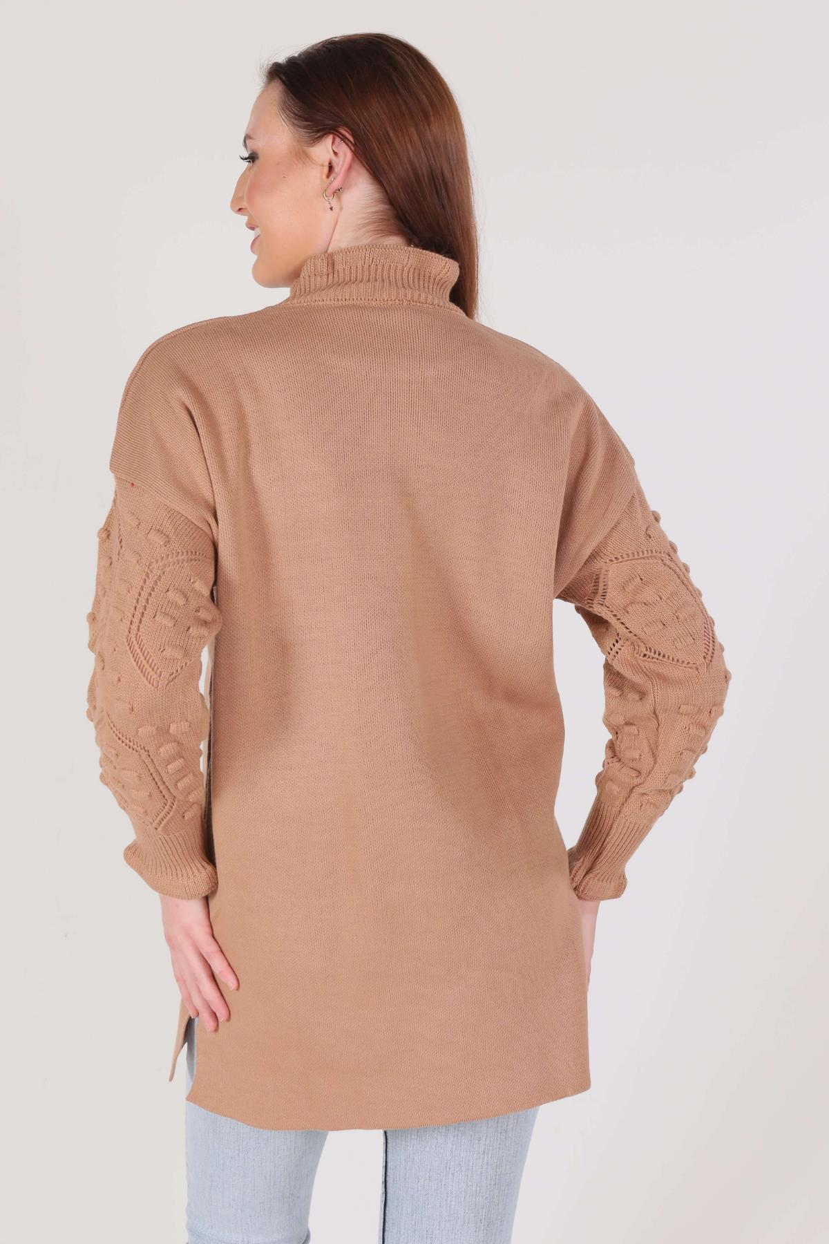 Camel Yaka Fırfır Kol İşlemeli Kazak 3008
