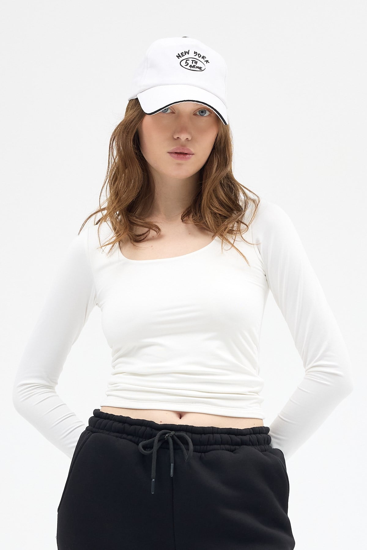 Ekru Bisiklet Yaka Bluz 2434
