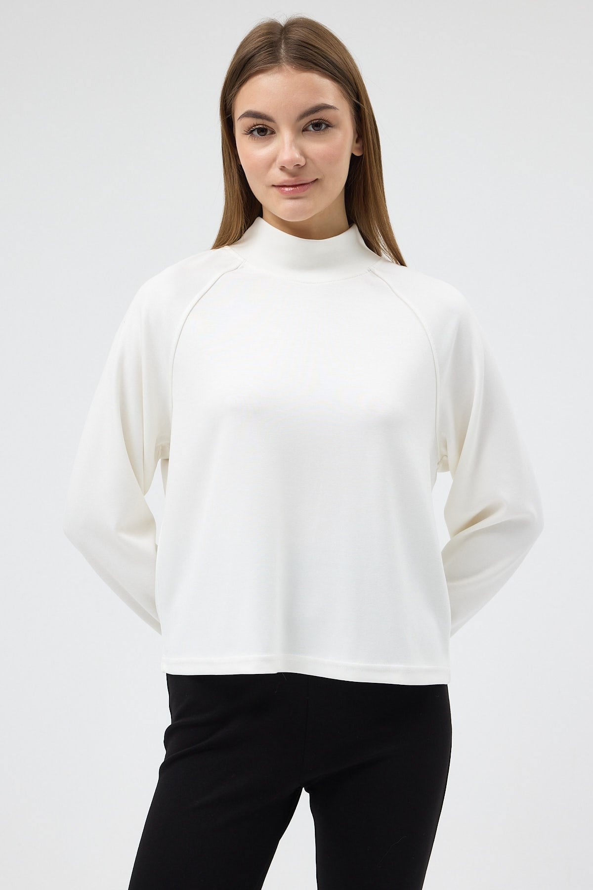 Ekru Dik Yaka Reglan Kol Kadın Sweat 8252A