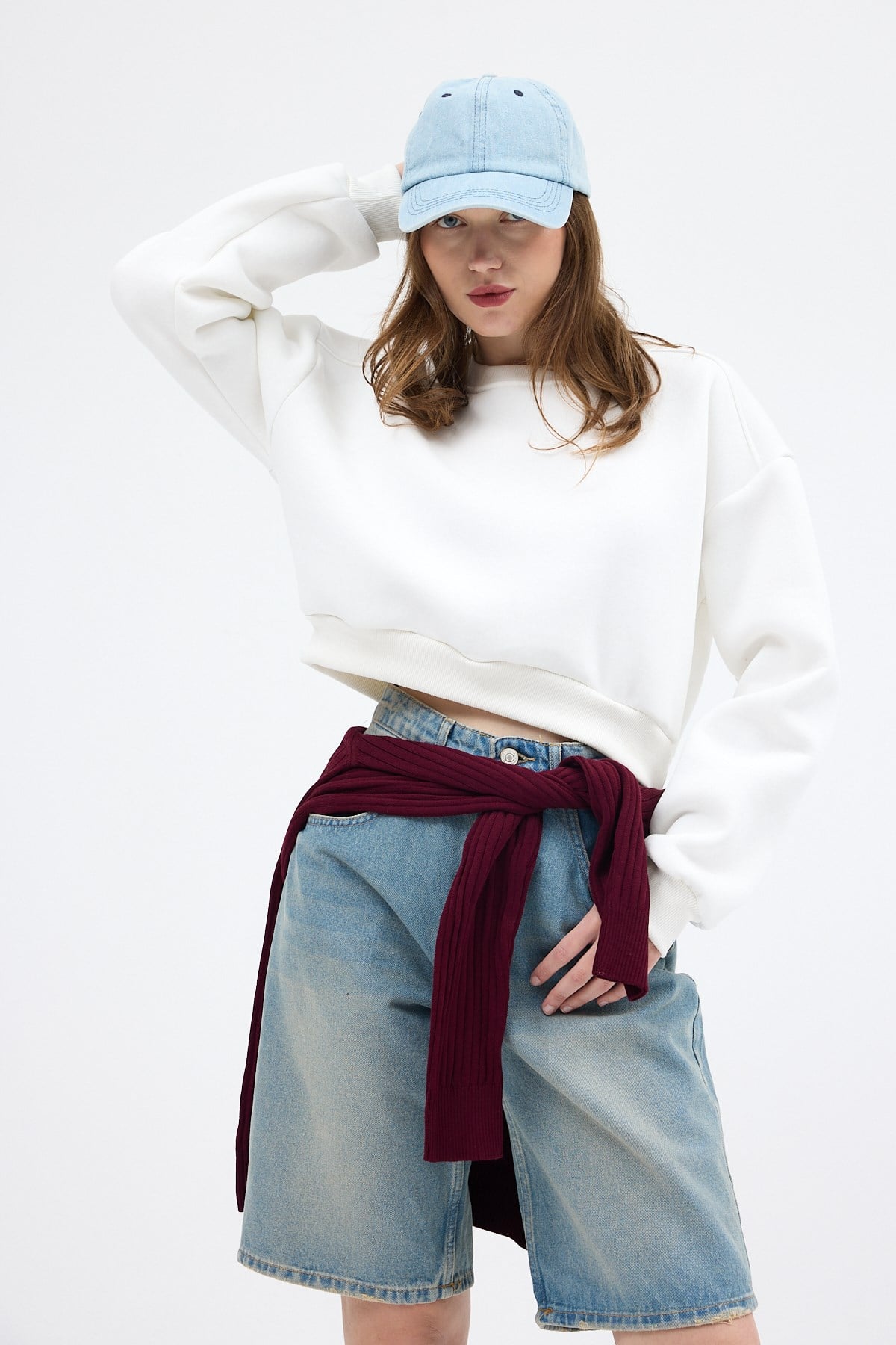 Ekru Kadın Crop Bisiklet Yaka Sweatshirt 9210M