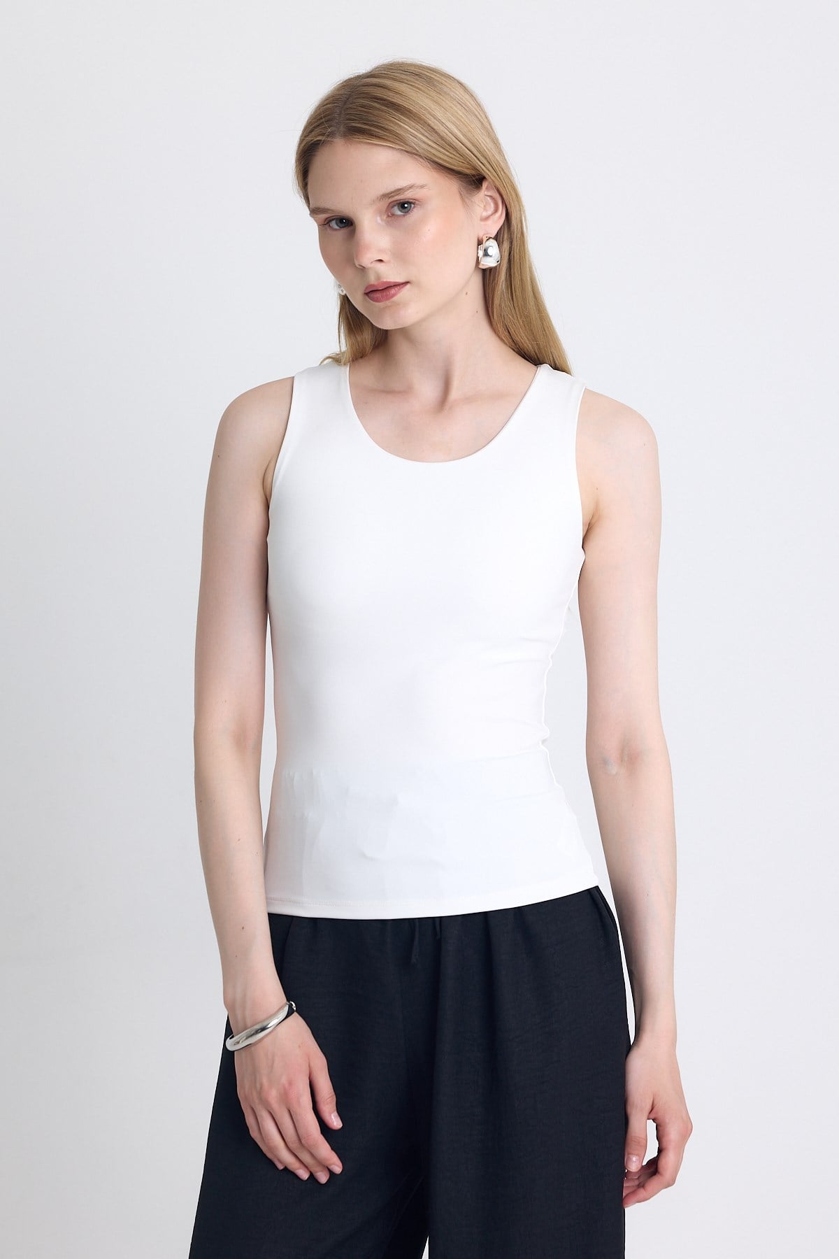 Ekru Slim Fit Kolsuz Basic Atlet 9194M