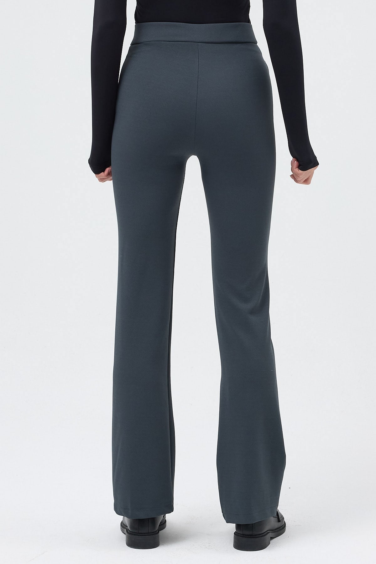 Füme Straight/Düz Kesim Yüksek Bel Nervür Dikişli Örme Pantolon TCR-6873A